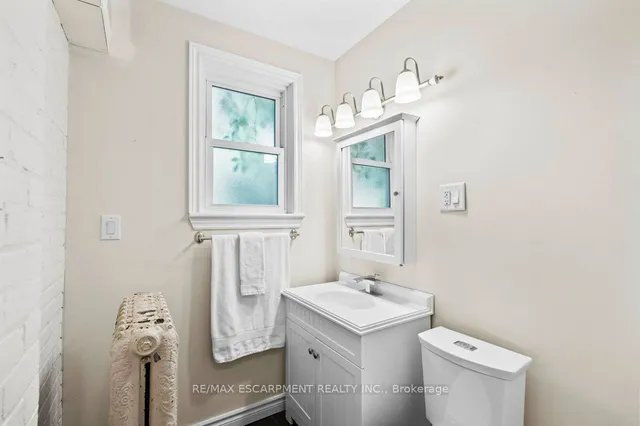 Additional property image - 15 Freeman Pl