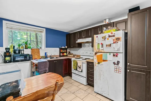 Additional property image - 15 Freeman Pl