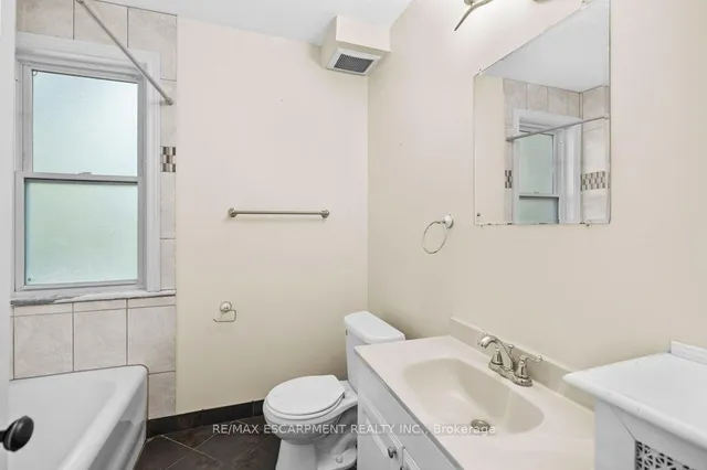 Additional property image - 15 Freeman Pl