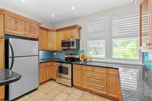 Additional property image - 15 Freeman Pl
