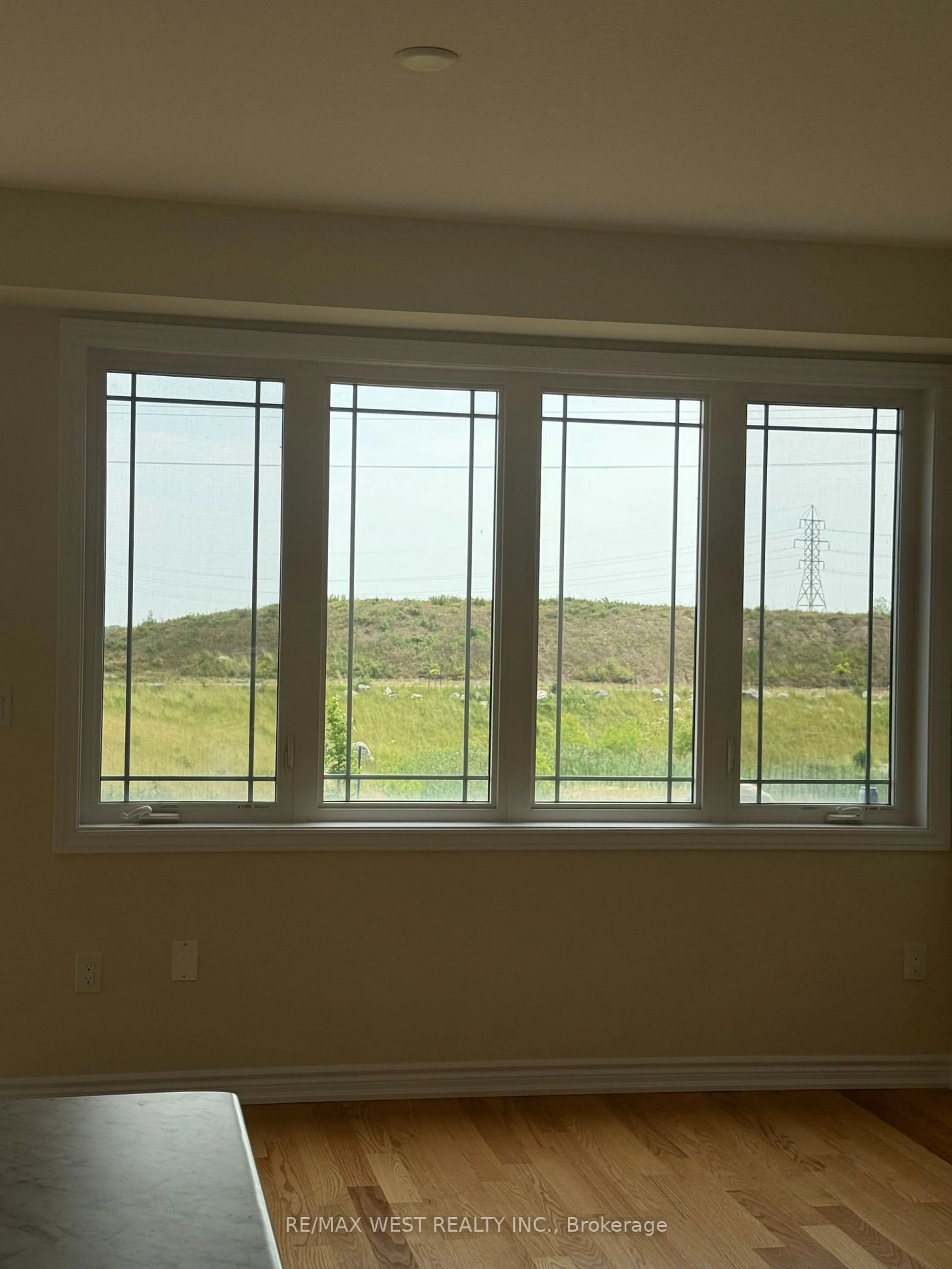 A pic of a room, wood floors for 456 Barker Pkwy, Thorold Ontario L2E 6S4