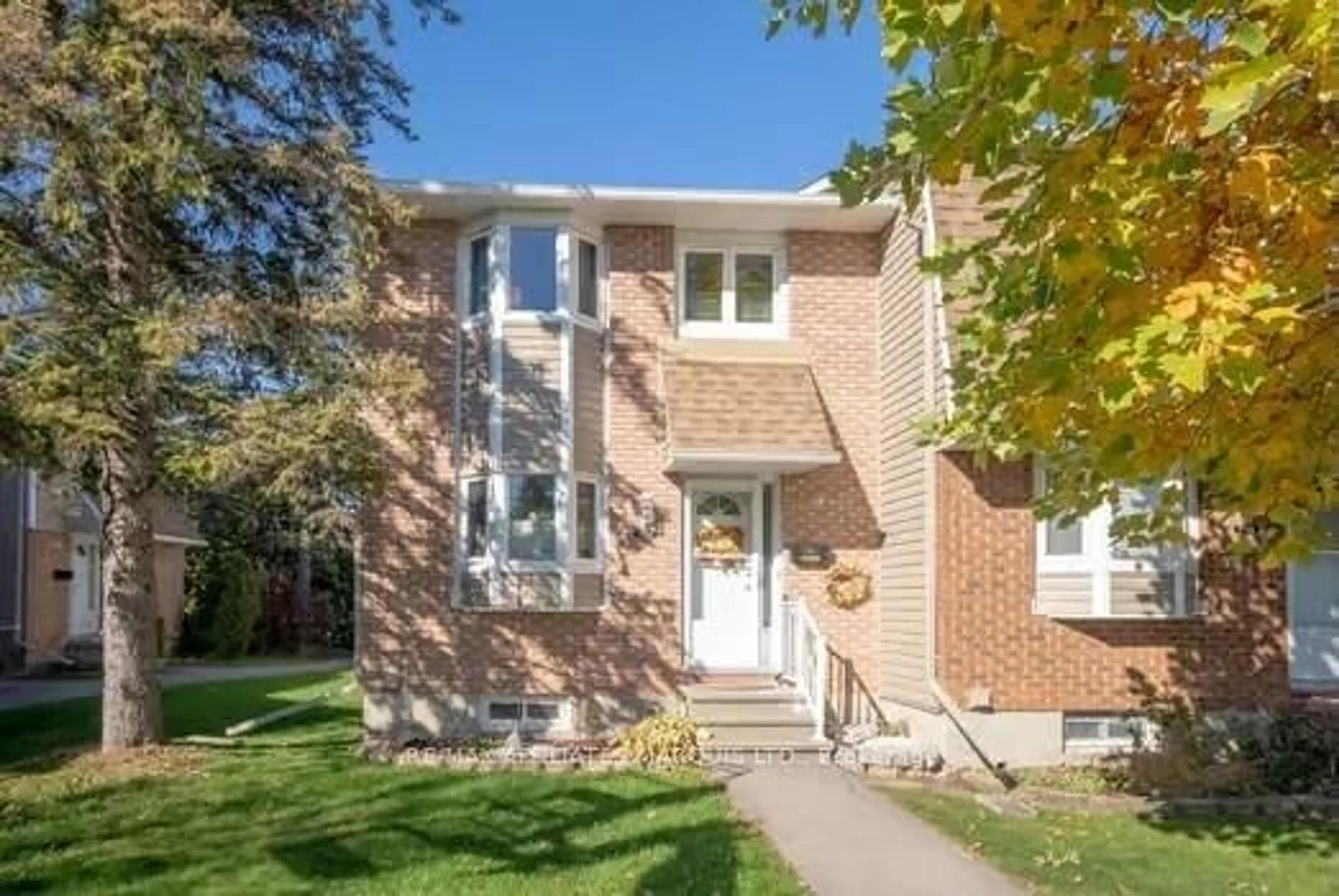 A pic from exterior of the house or condo, the street view for 1712 LAMOUREUX Dr #A, Orleans - Cumberland and Area Ontario K1E 2N2