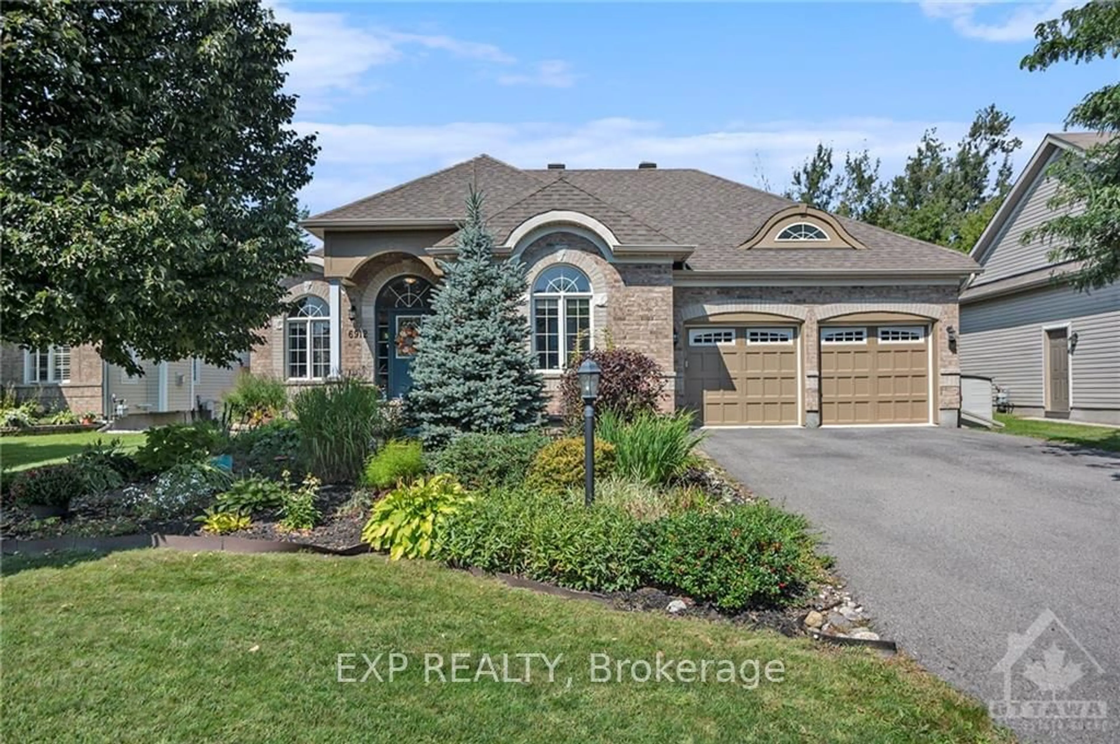 Frontside or backside of a home, cottage for 6912 MARY ANNE Dr, Greely - Metcalfe - Osgoode - Vernon and Area Ontario K4P 0C1