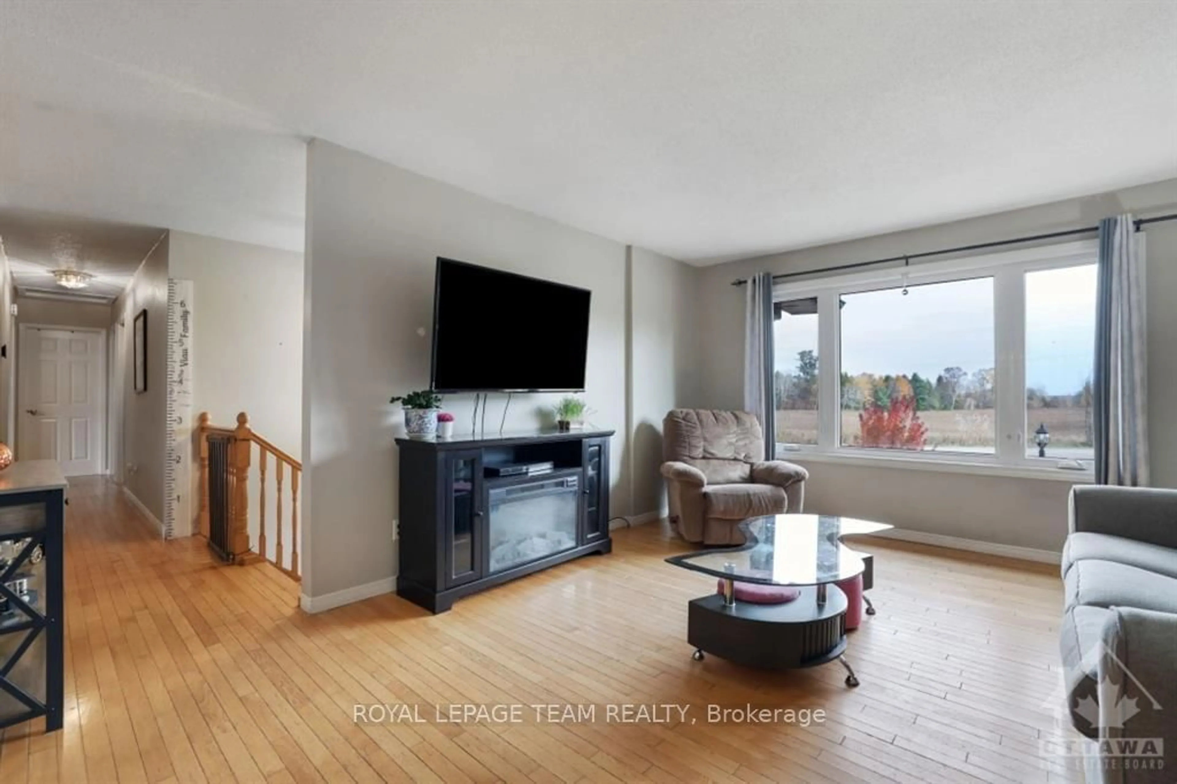 Living room, wood floors for 49 MCCALLUM Dr, McNab/Braeside Ontario K7V 3Z4