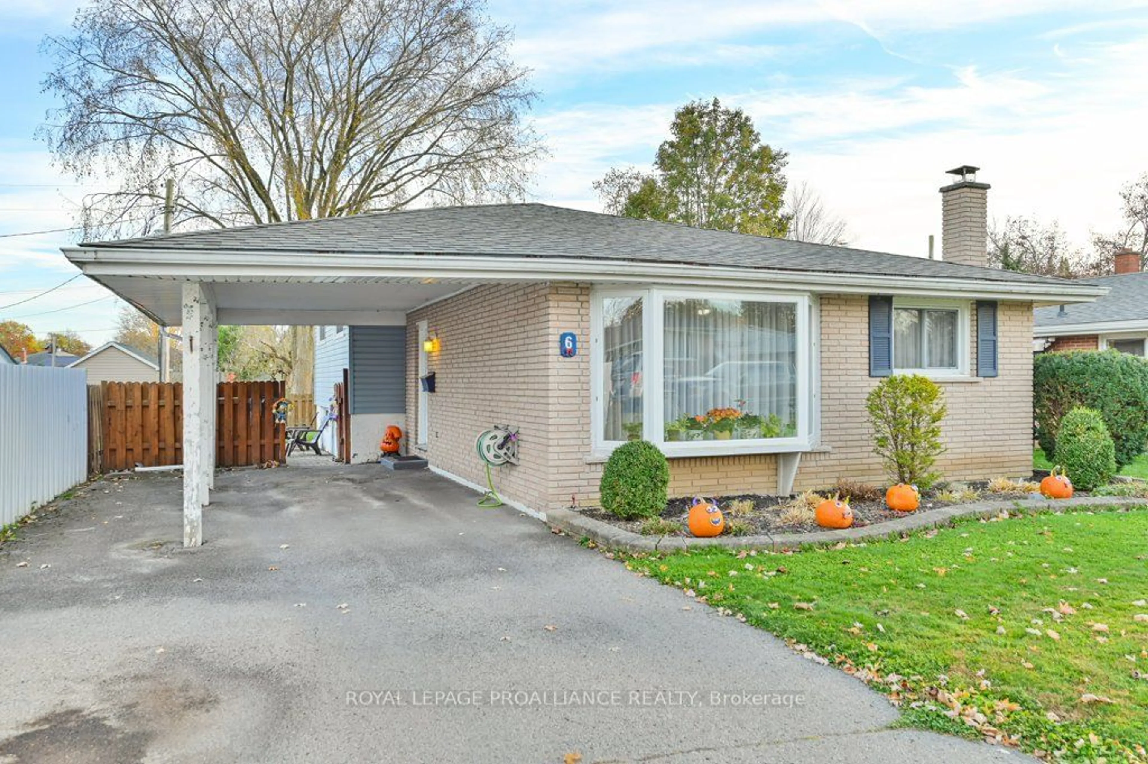 A pic from exterior of the house or condo, the street view for 6 Shoniker Ave, Quinte West Ontario K8V 2B5