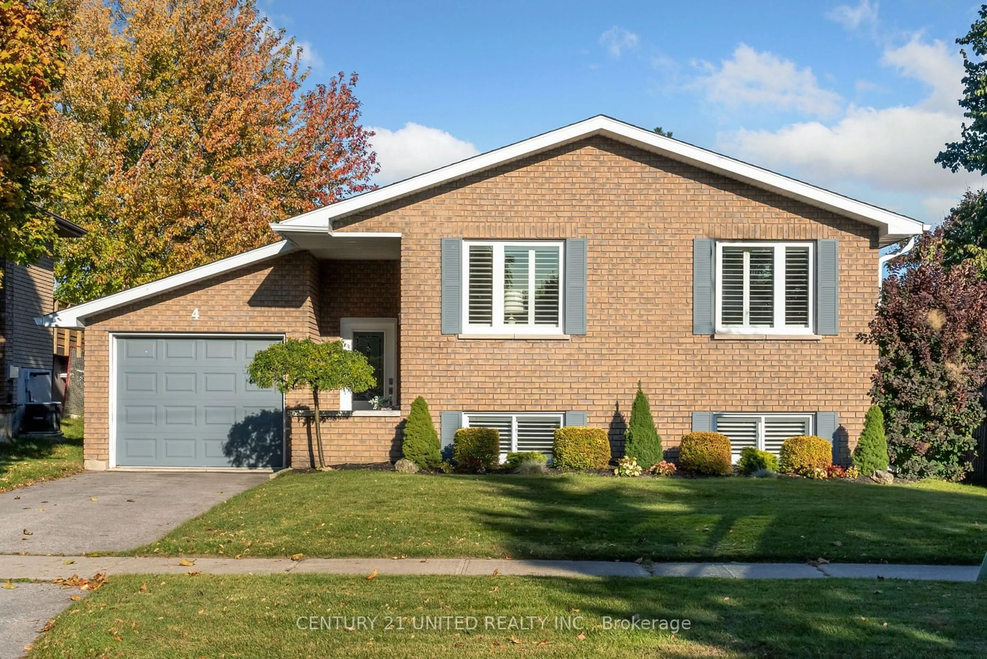 Home with brick exterior material for 4 Andrew Dr, Kawartha Lakes Ontario K9V 5S2