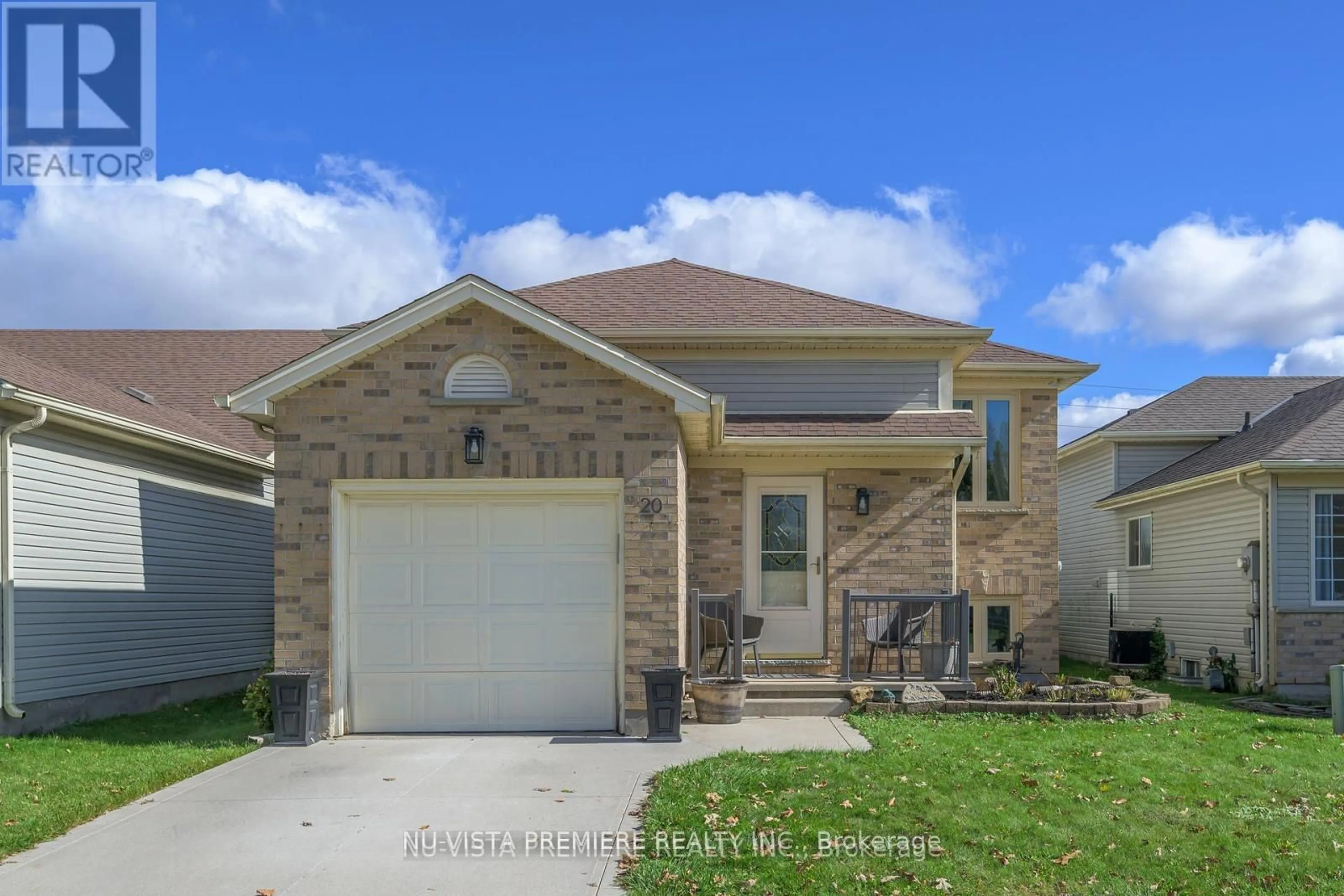 Frontside or backside of a home, cottage for 325 Lighthouse Rd #20, London Ontario N6M 1H8