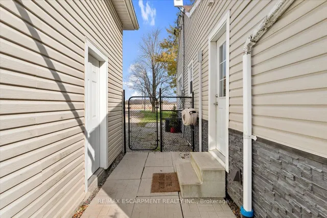 Additional property image - 888 Green Mountain Rd