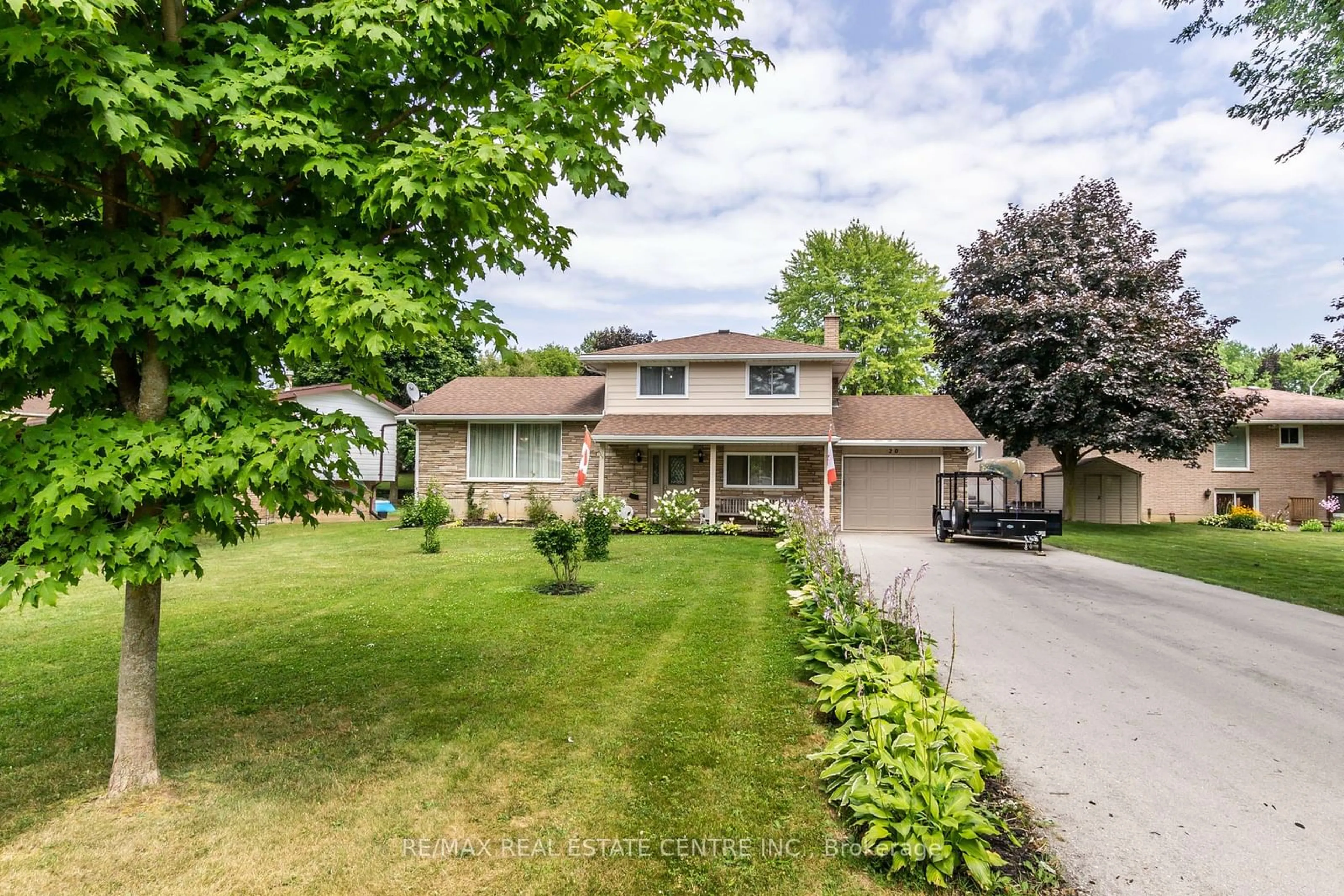 Frontside or backside of a home, the street view for 20 Ridout St, Brockton Ontario N0G 2V0