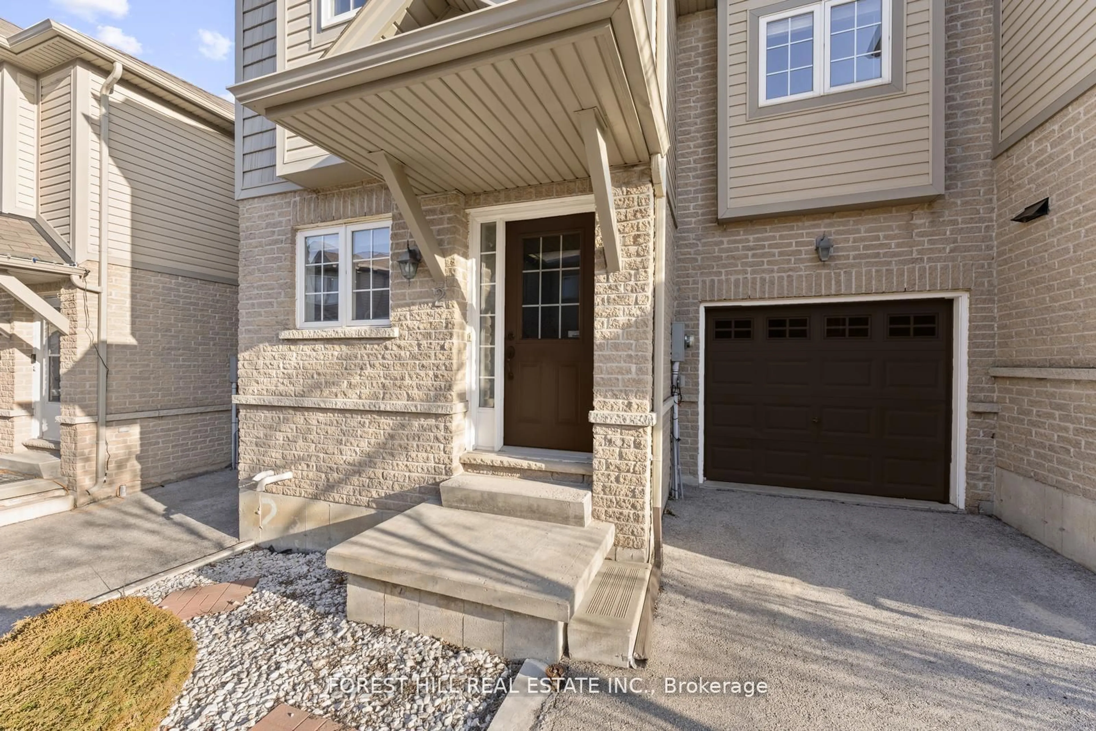 Indoor entryway, cement floor for 1328 Upper Sherman Ave #2, Hamilton Ontario L8W 1C2