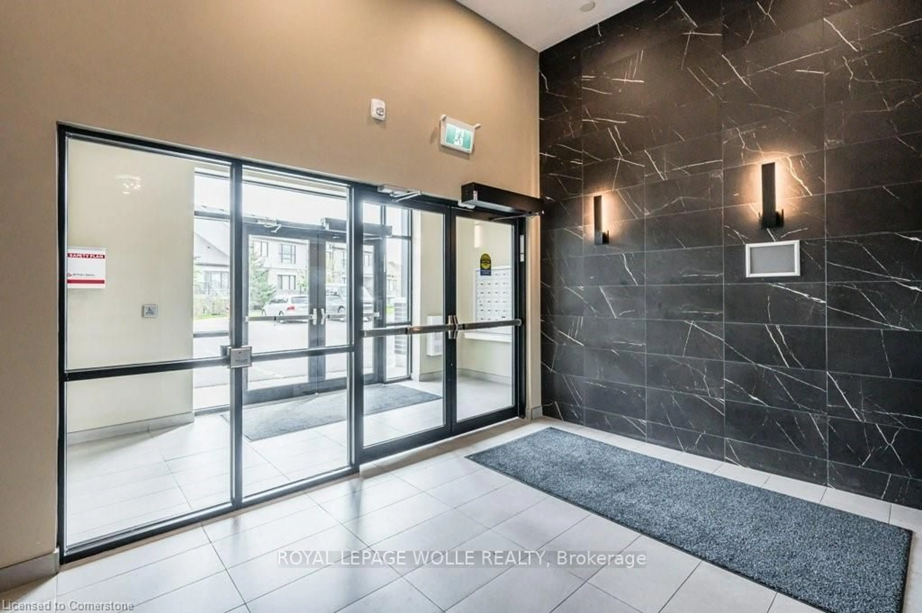 Indoor lobby, ceramic floors for 249 Grey Silo Rd #307, Waterloo Ontario N2K 0G8