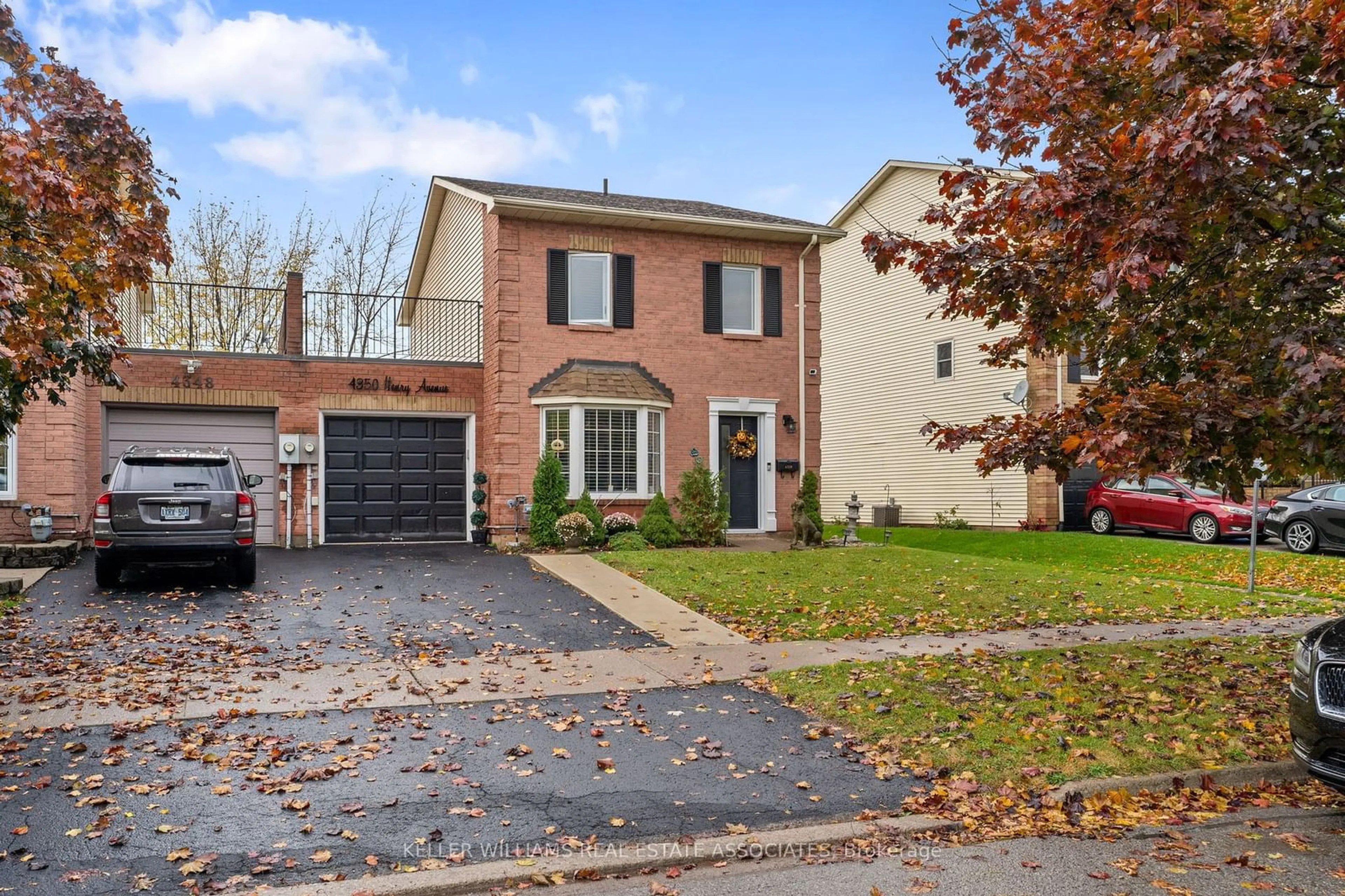 A pic from exterior of the house or condo, the street view for 4350 Henry Ave, Lincoln Ontario L0R 1B6