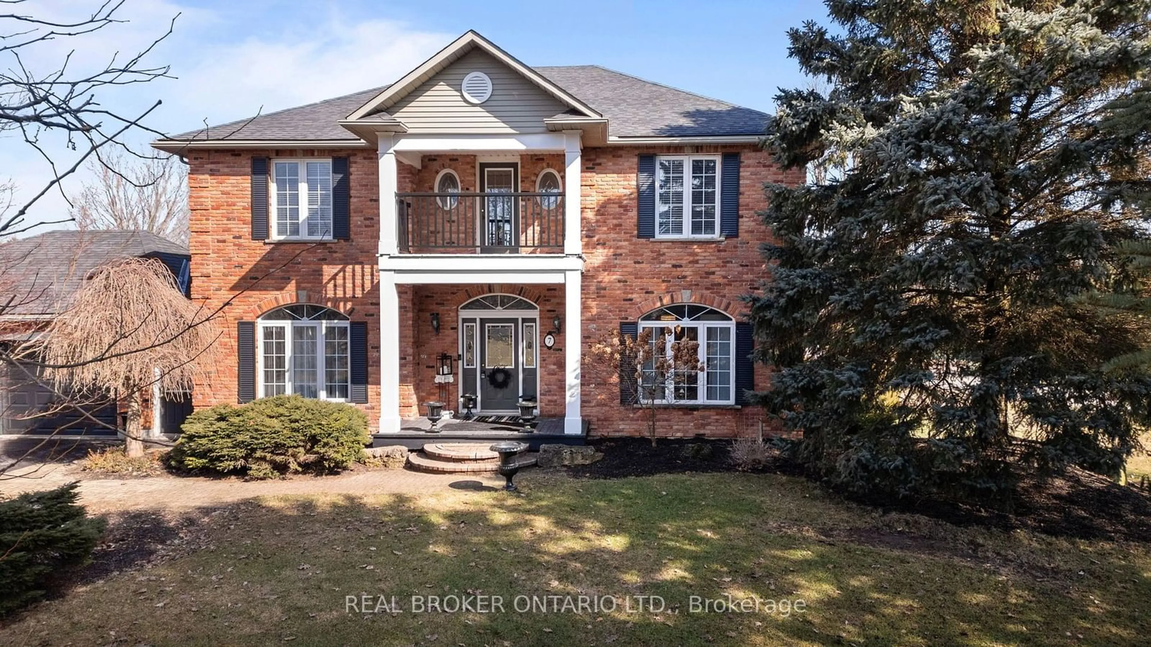 Home with brick exterior material for 8670 Crayton Crt, North Perth Ontario N0G 1Y0