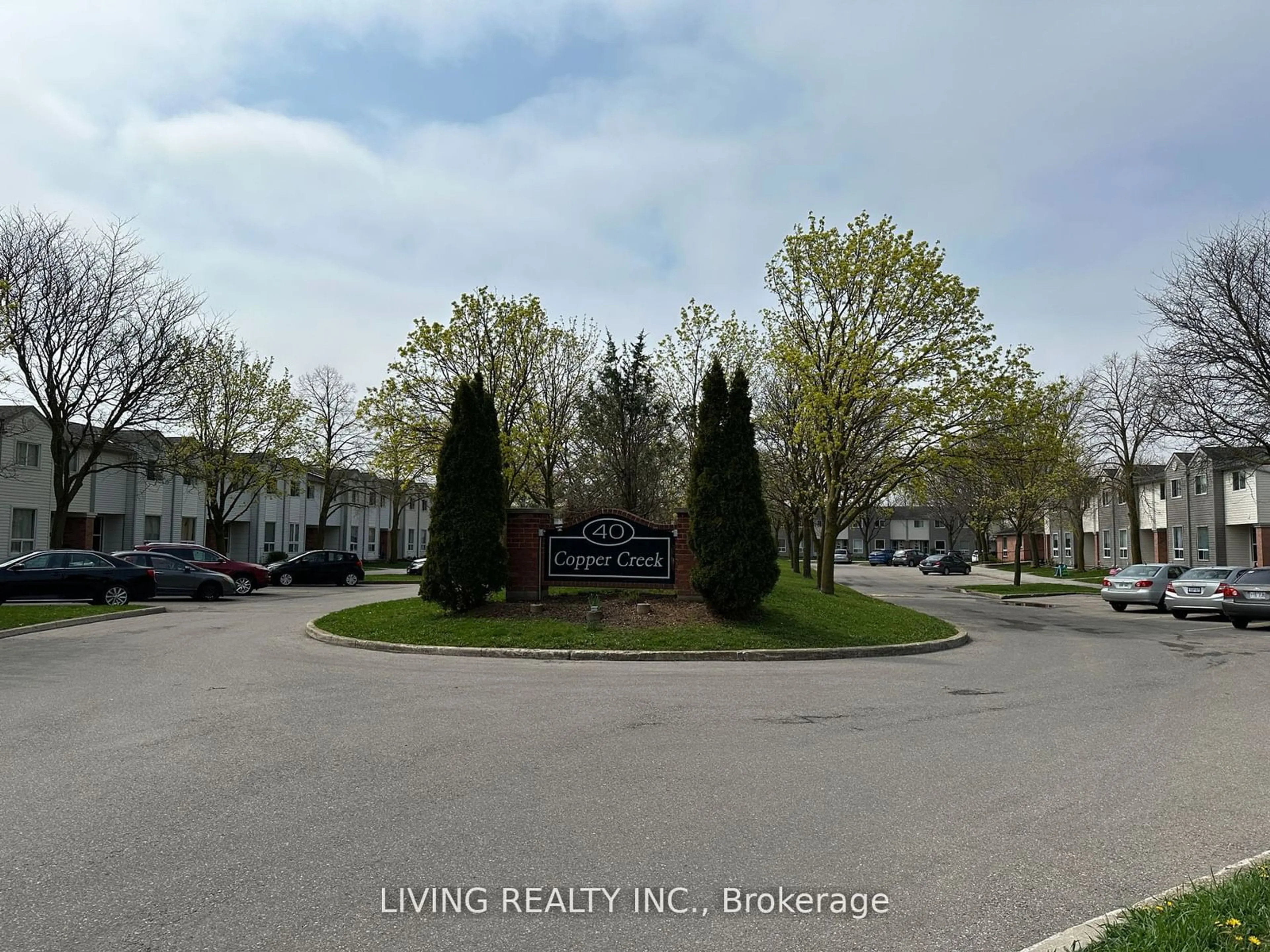 A pic from exterior of the house or condo, the street view for 40 Imperial Rd #17, Guelph Ontario N1H 8B4