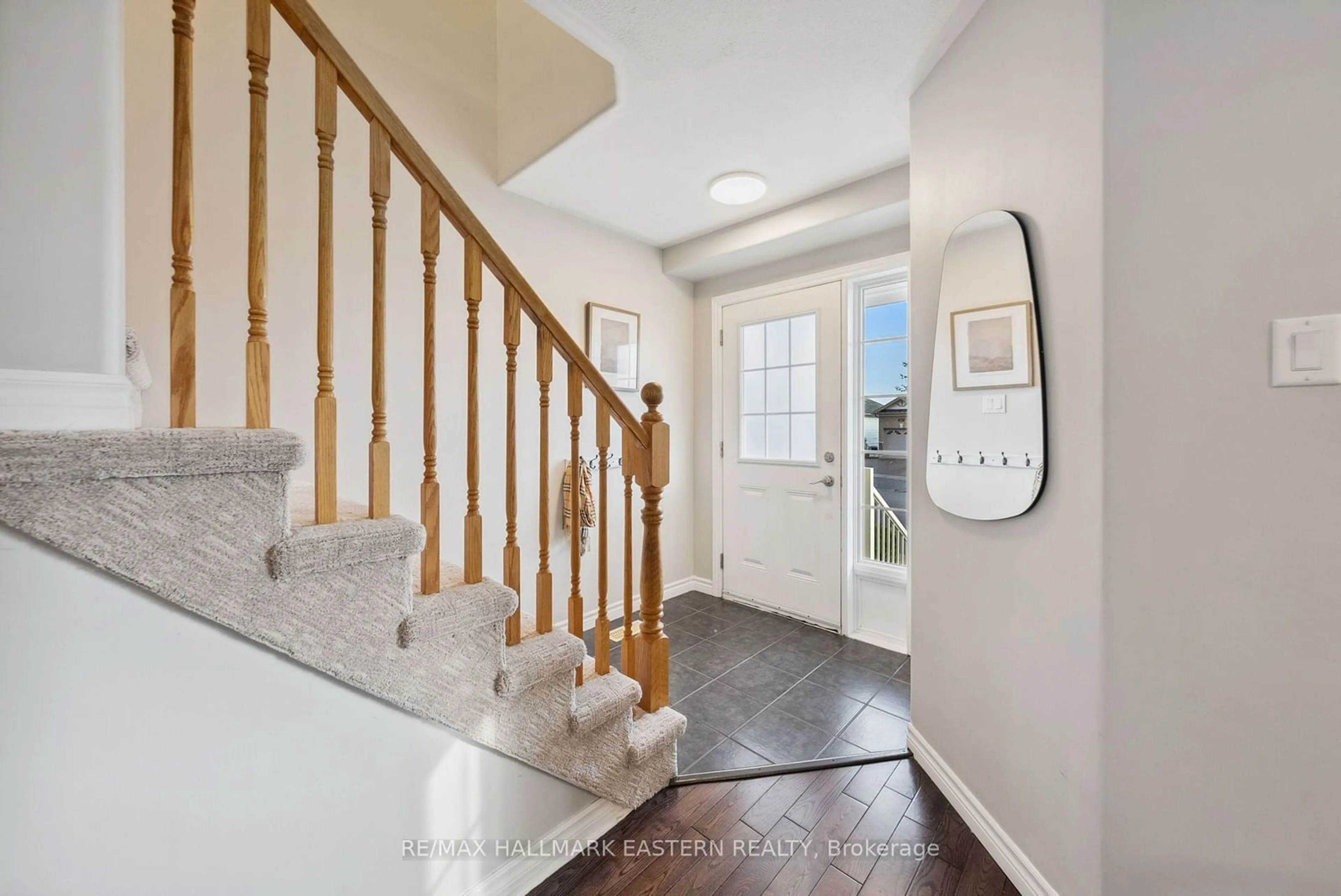 Indoor entryway, wood floors for 303 Blacksmith Way, Peterborough Ontario K9L 0B5