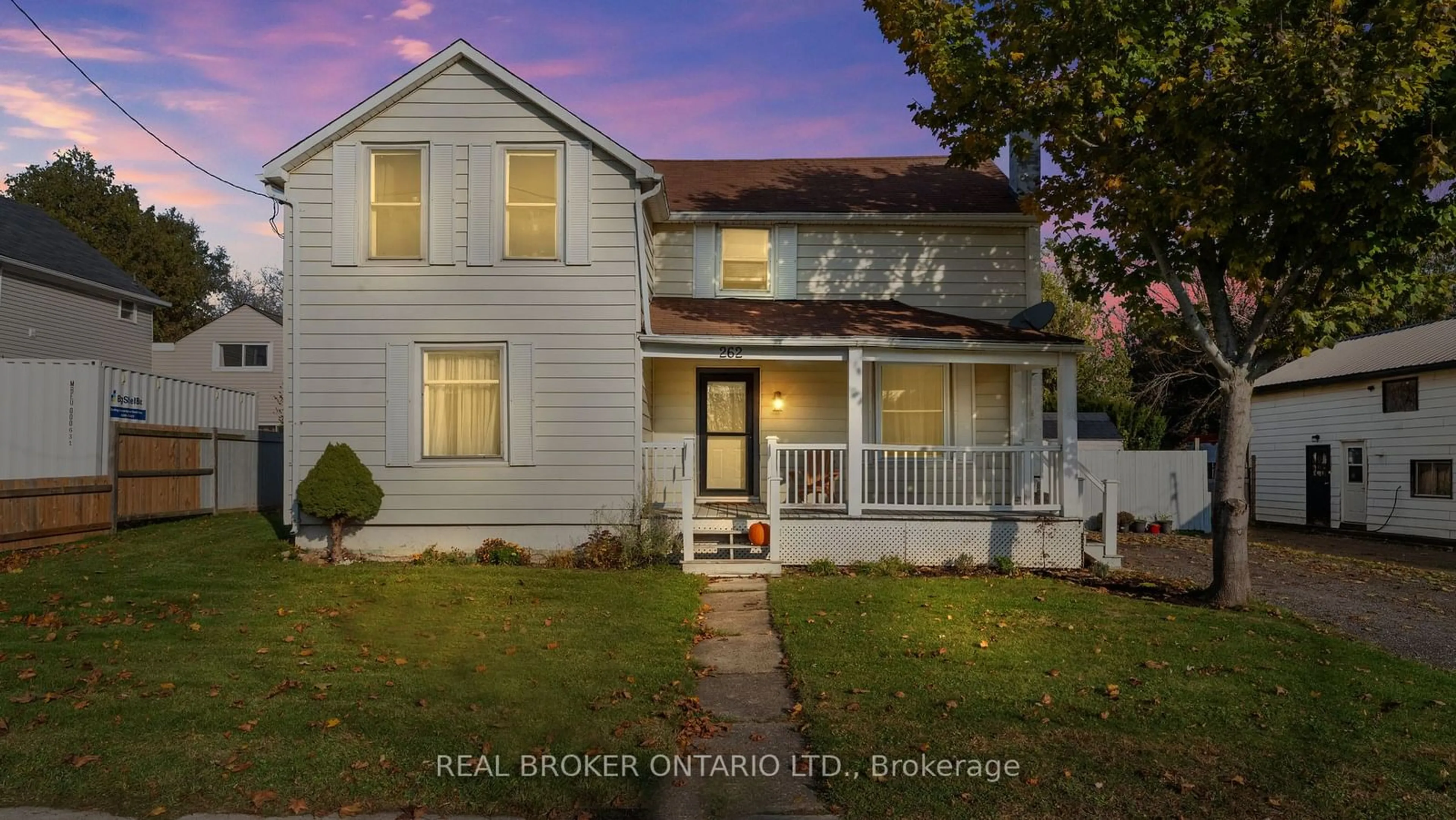 Frontside or backside of a home, cottage for 262 Oakland Rd, Brant Ontario N0E 1R0