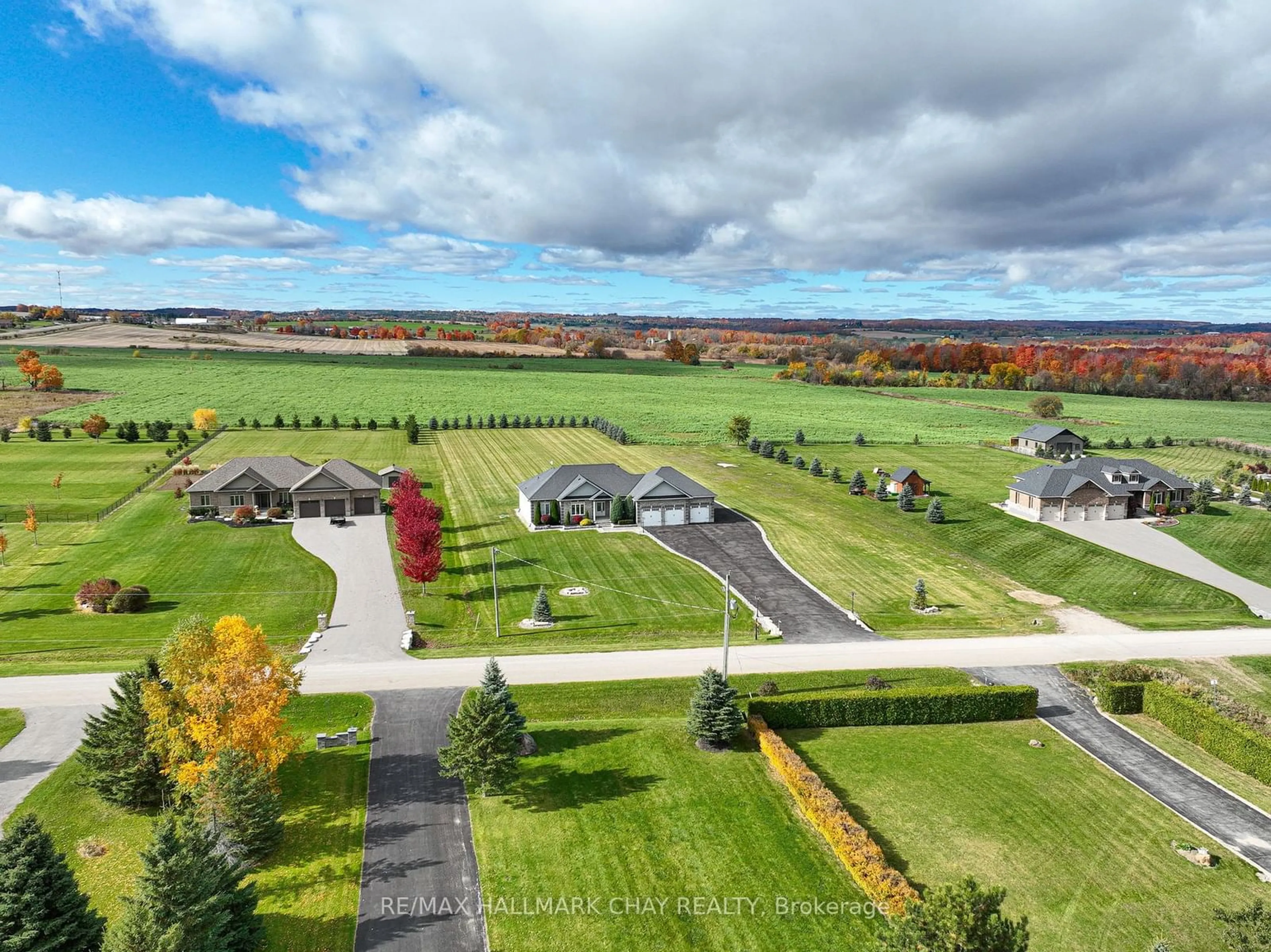 A pic from exterior of the house or condo, the fenced backyard for 996036 Mulmur-Tosorontio T Line, Mulmur Ontario L9V 0N1