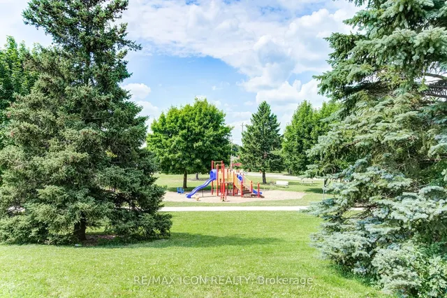 Additional property image - 565 Greenfield Ave Unit 601