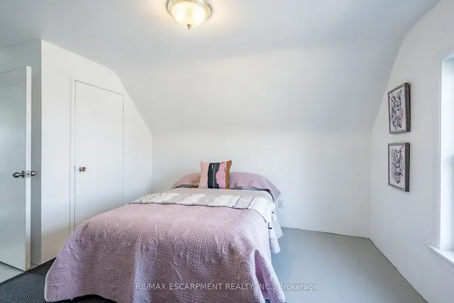 Additional property image - 30 Bristol St