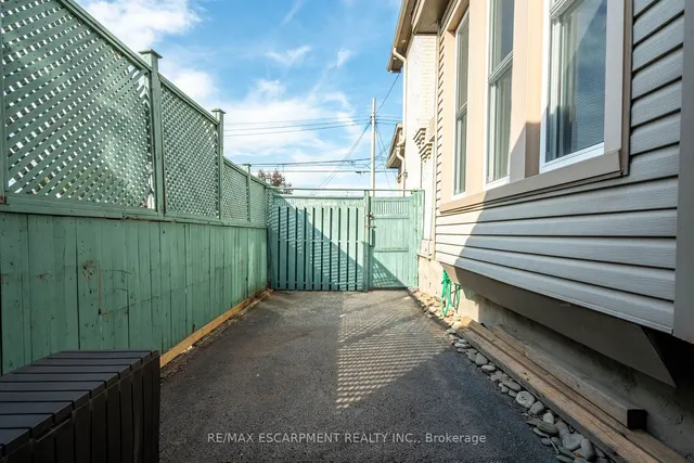 Additional property image - 30 Bristol St