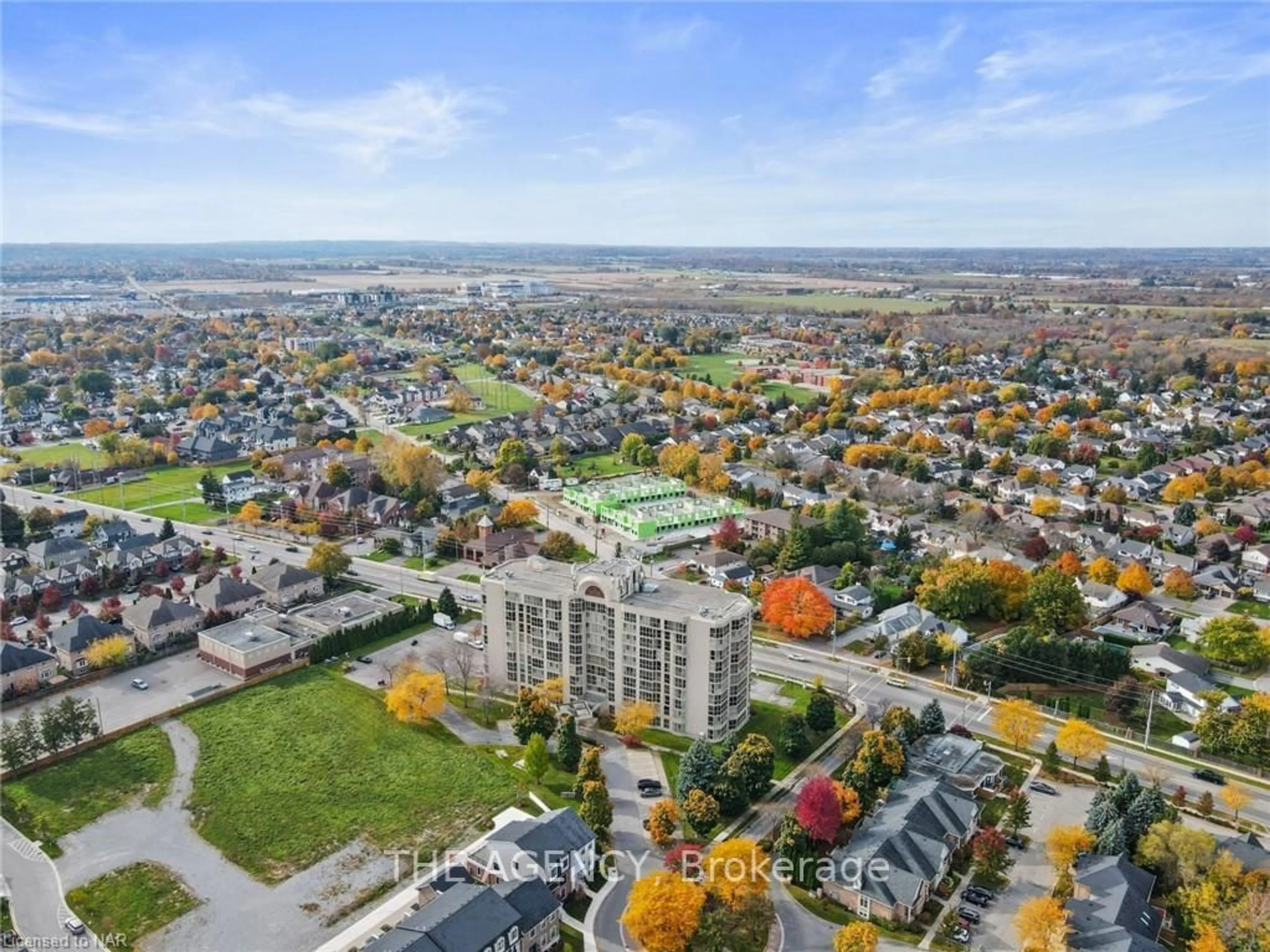 A pic from exterior of the house or condo, the view of city buildings for 162 MARTINDALE Rd #802, St. Catharines Ontario L2S 3S4