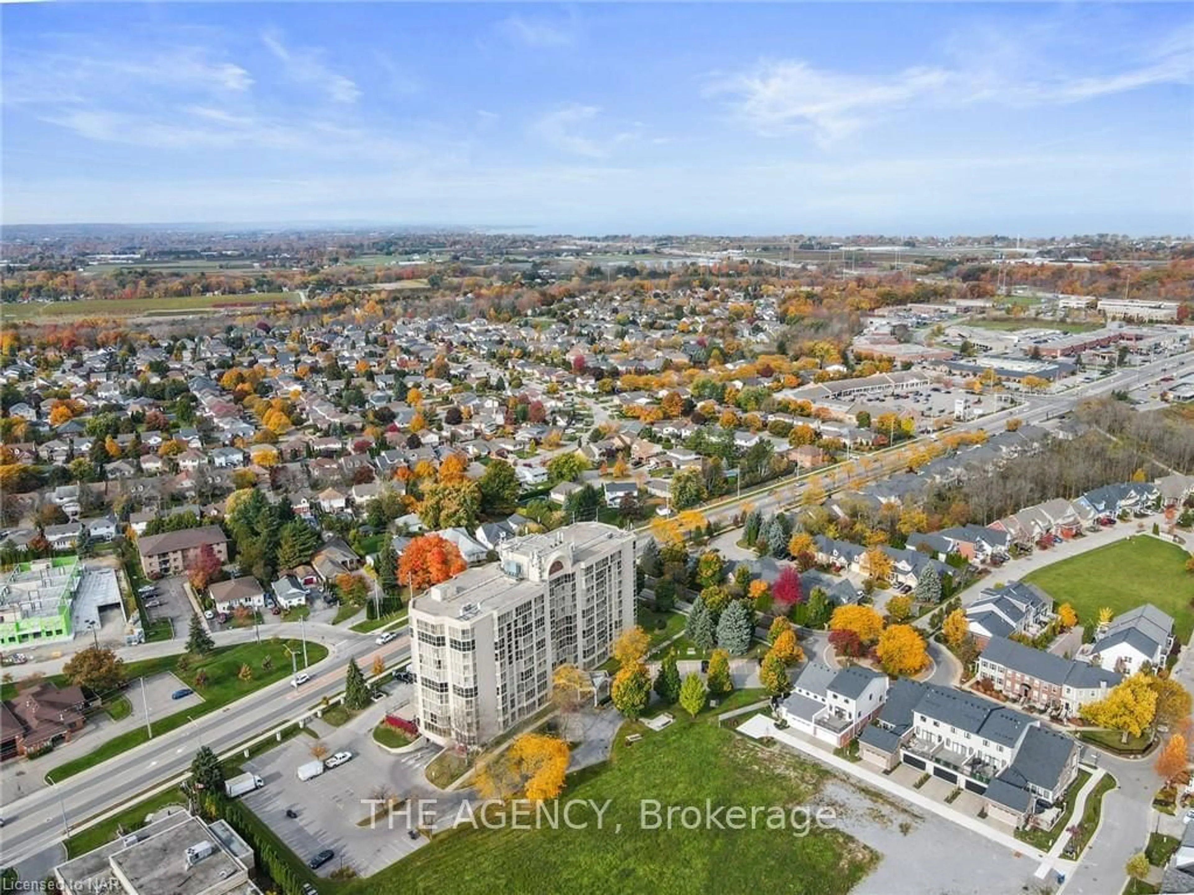 A pic from exterior of the house or condo, the view of city buildings for 162 MARTINDALE Rd #802, St. Catharines Ontario L2S 3S4