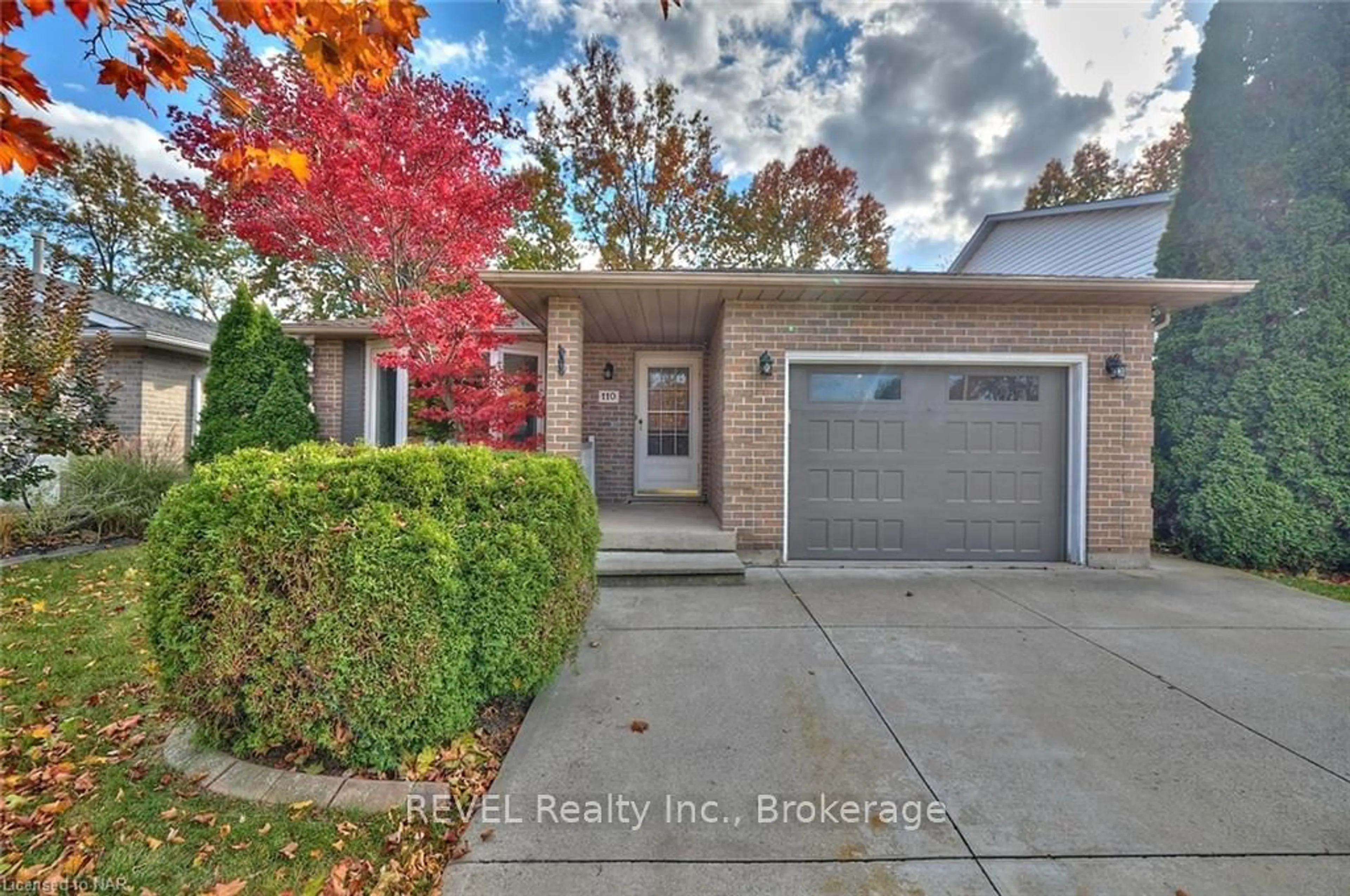 A pic from exterior of the house or condo, the street view for 110 STRADA Blvd, St. Catharines Ontario L2S 3K8