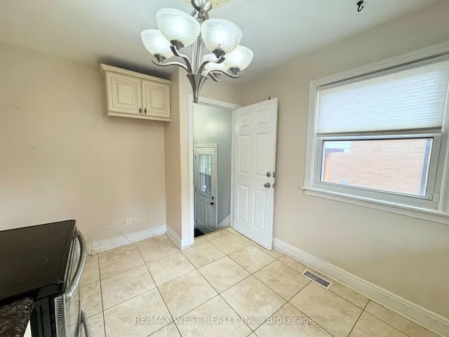 Additional property image - 105 Kings Forest Dr