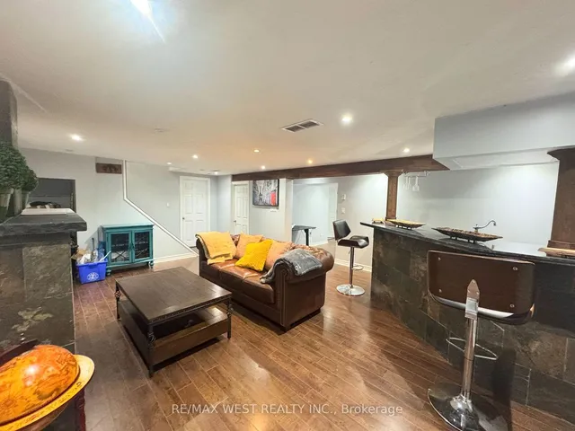Additional property image - 105 Kings Forest Dr