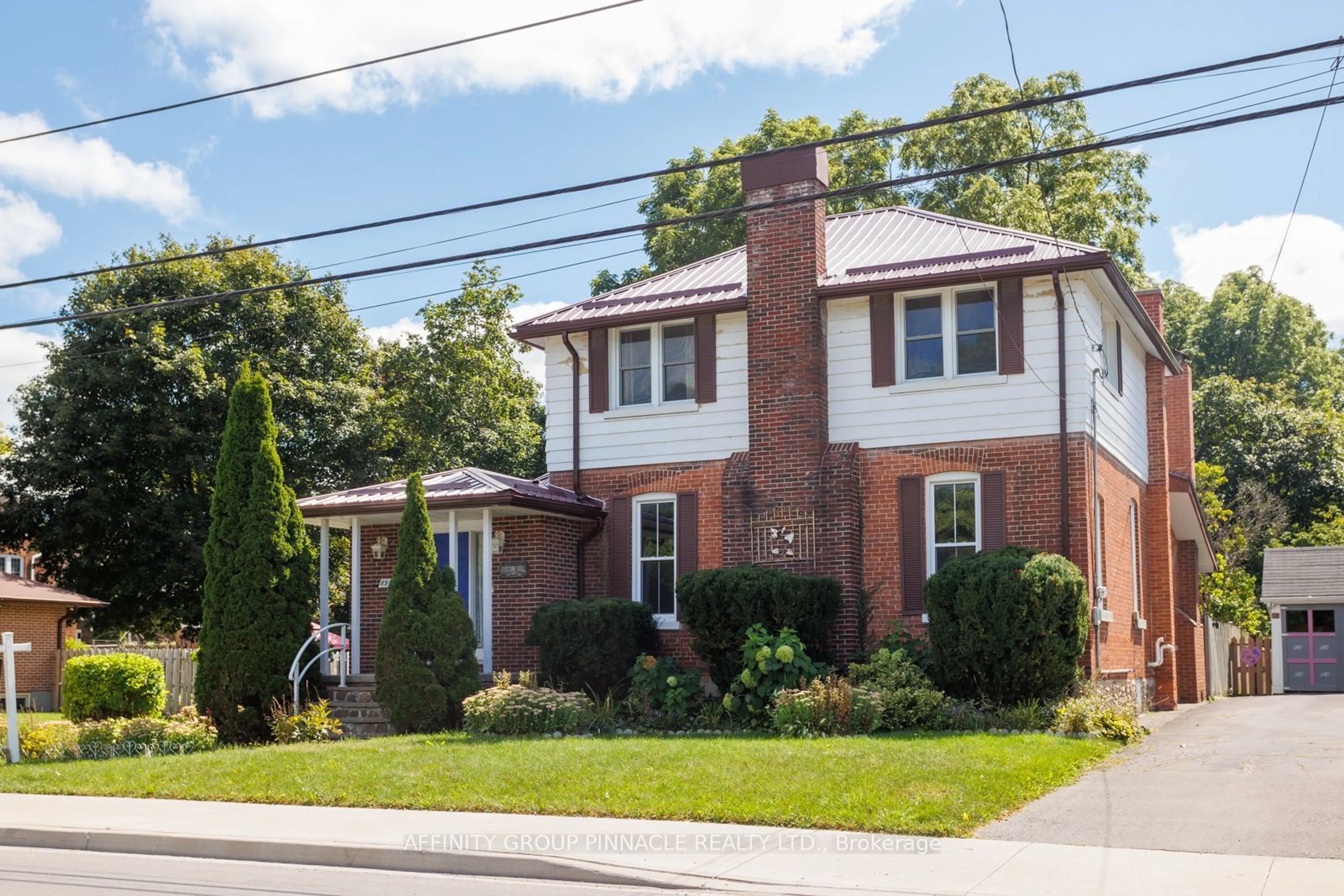 Home with brick exterior material for 89 Colborne St, Kawartha Lakes Ontario K9V 3T4