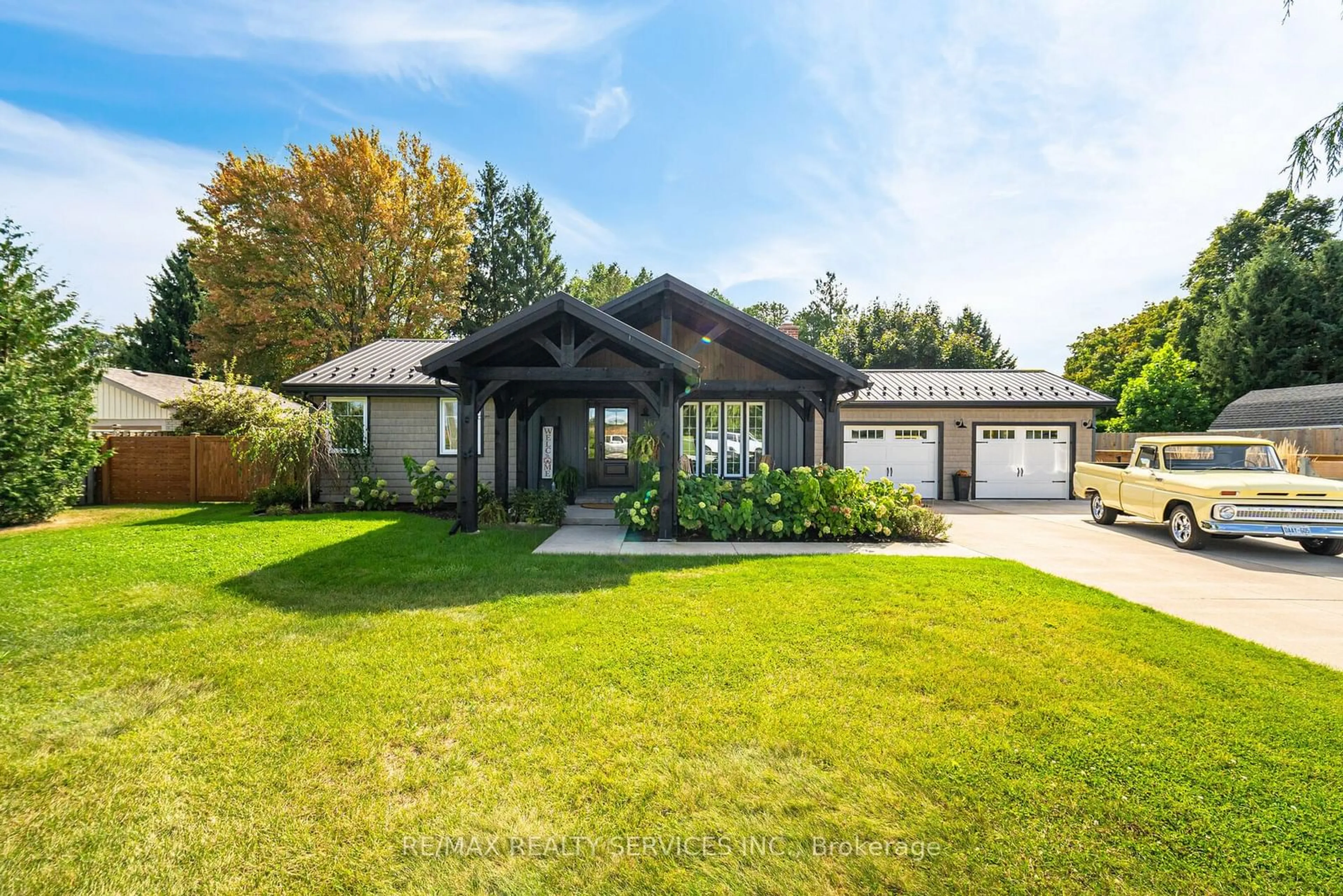 Frontside or backside of a home, cottage for 42641 Southdale Line, St. Thomas Ontario N5R 1C1