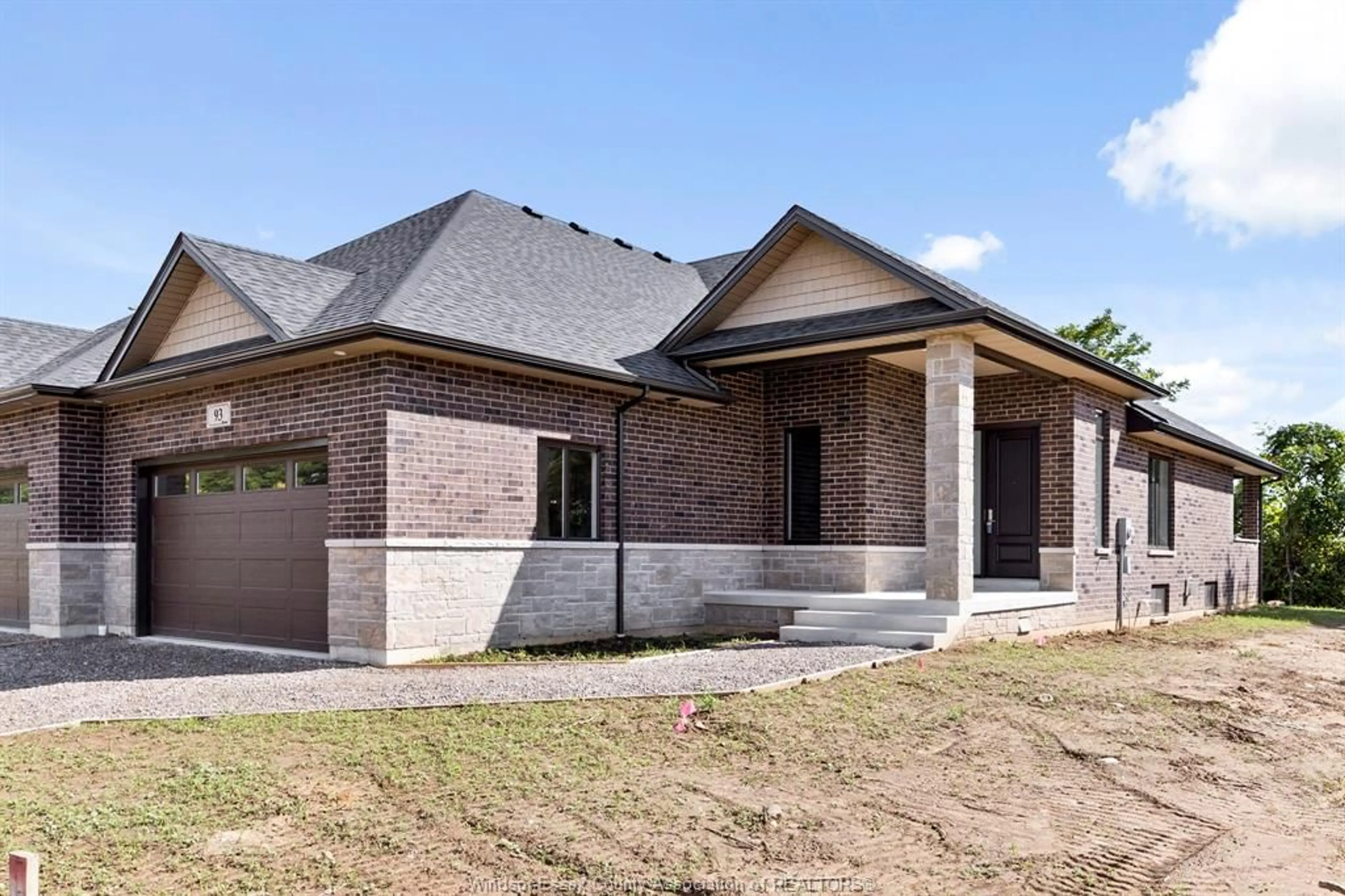 Home with brick exterior material for 101 PEREIRA, Harrow Ontario N0R 1G0