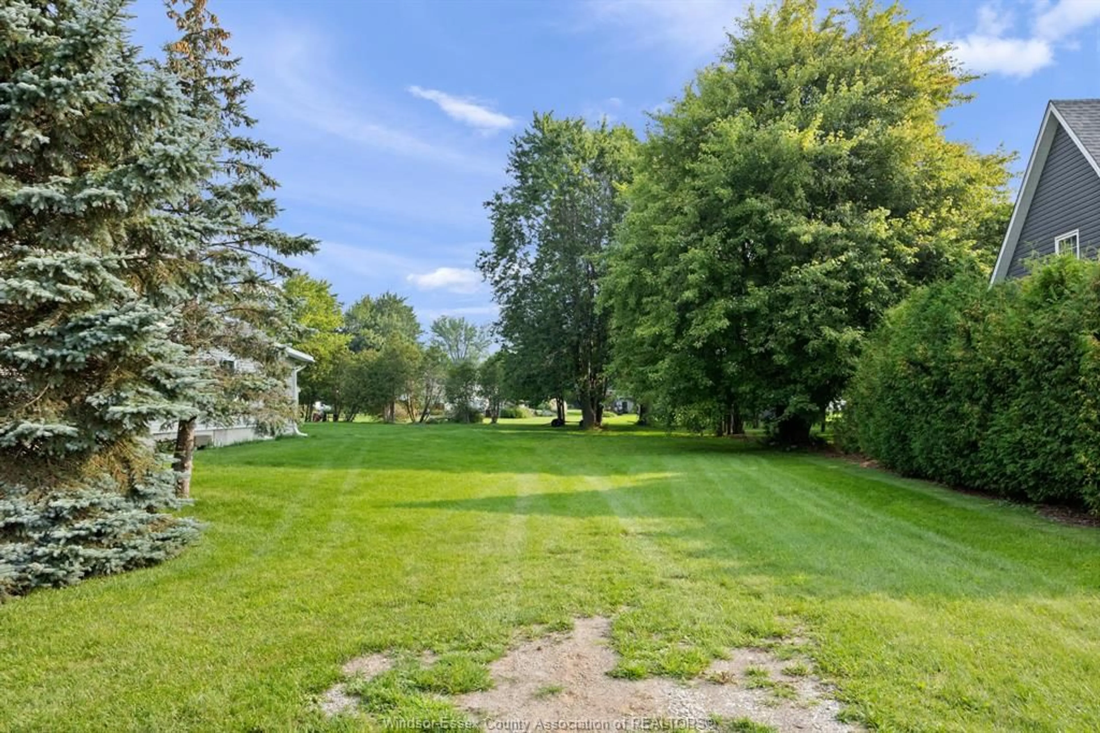 Fenced yard for 51 BROCK, Shrewsbury Ontario N0P 1A0