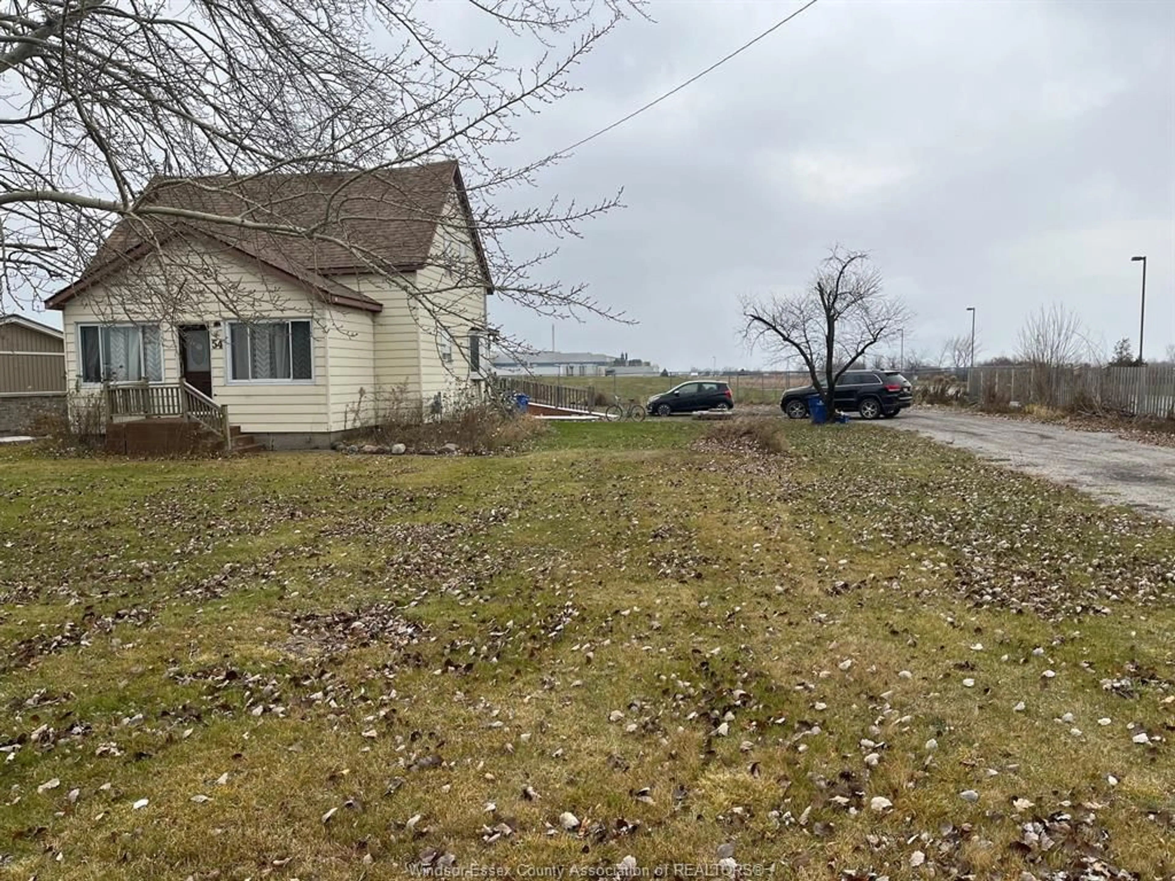 Frontside or backside of a home for 54 MILL St, Tilbury Ontario N0P 2L0