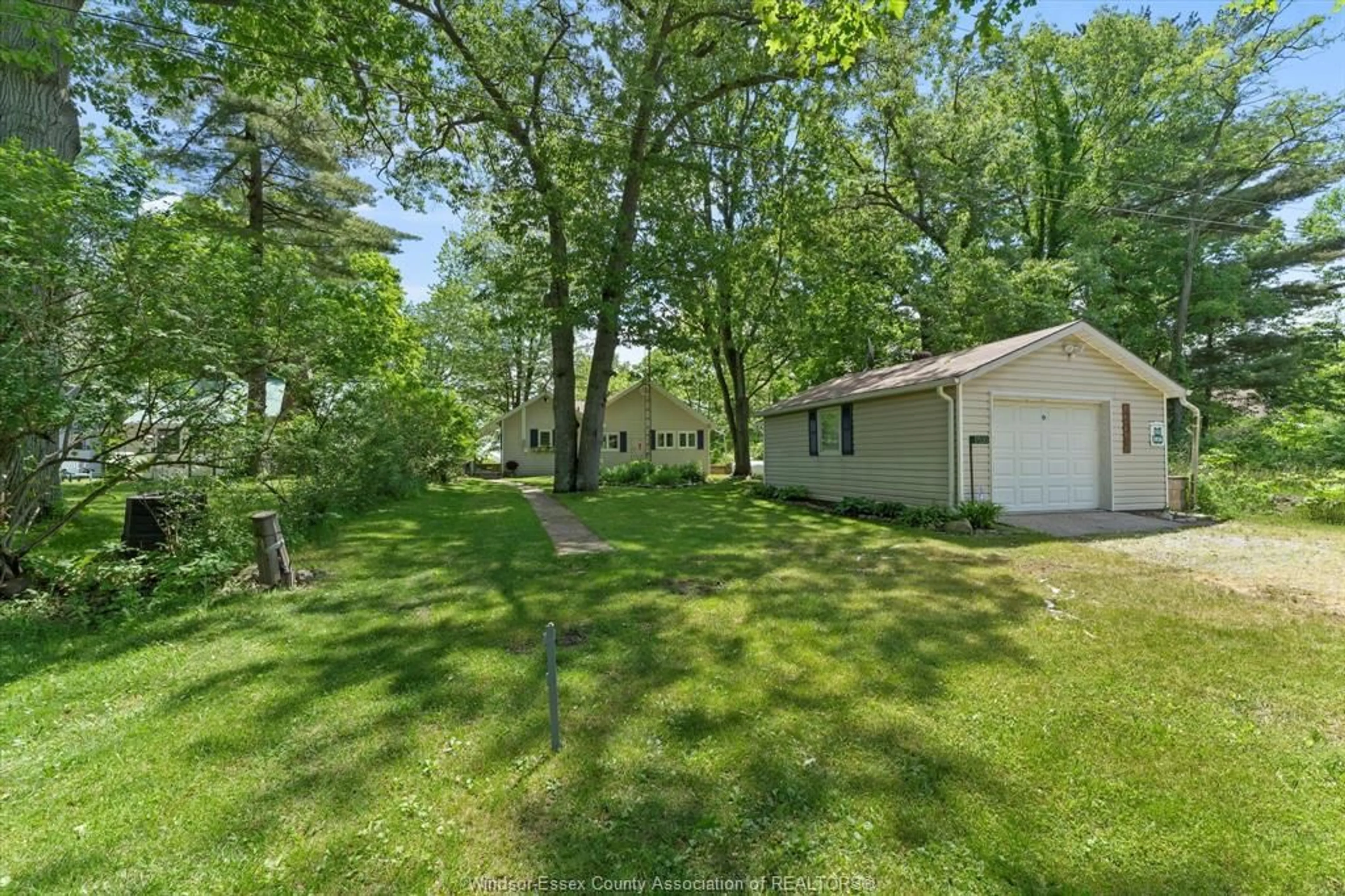 Street view for 17520 Lakeshore Rd, Rondeau Park Ontario N0P 1X0