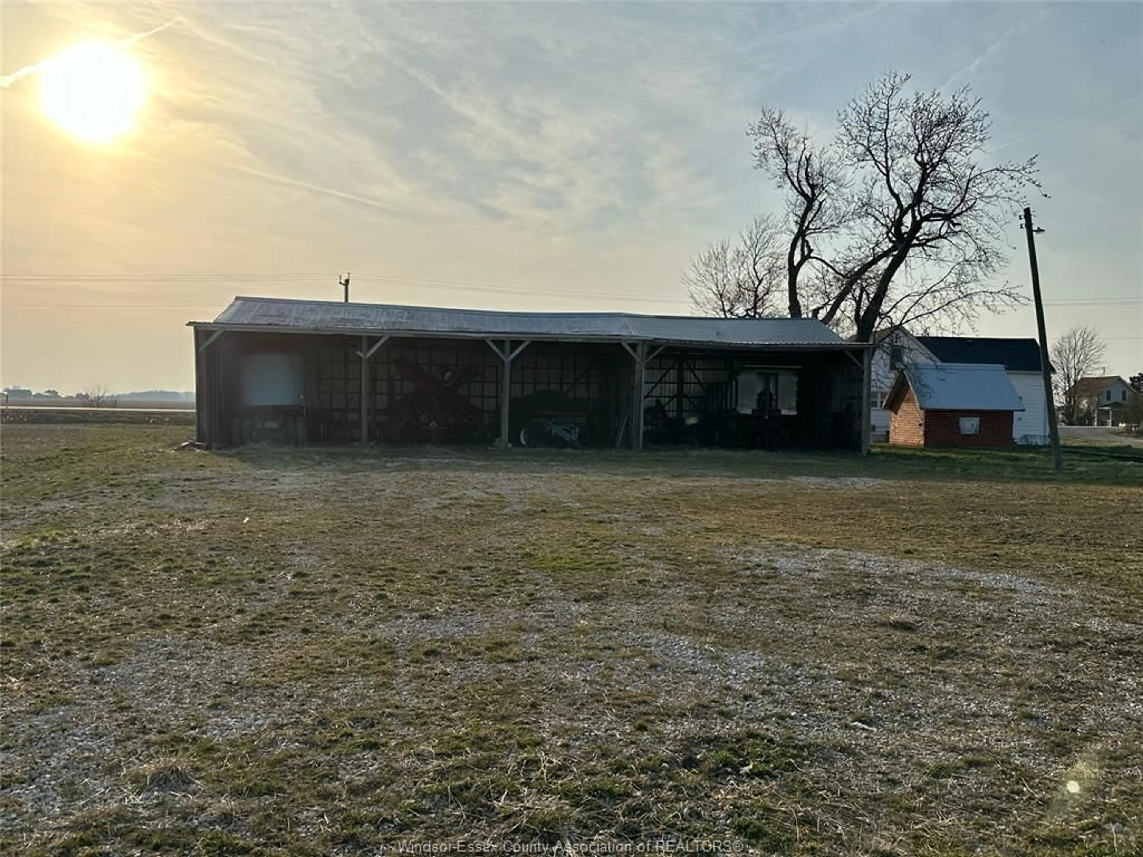 Shed for 2744 COUNTY RD 31, Lakeshore Ontario N0R 1R0