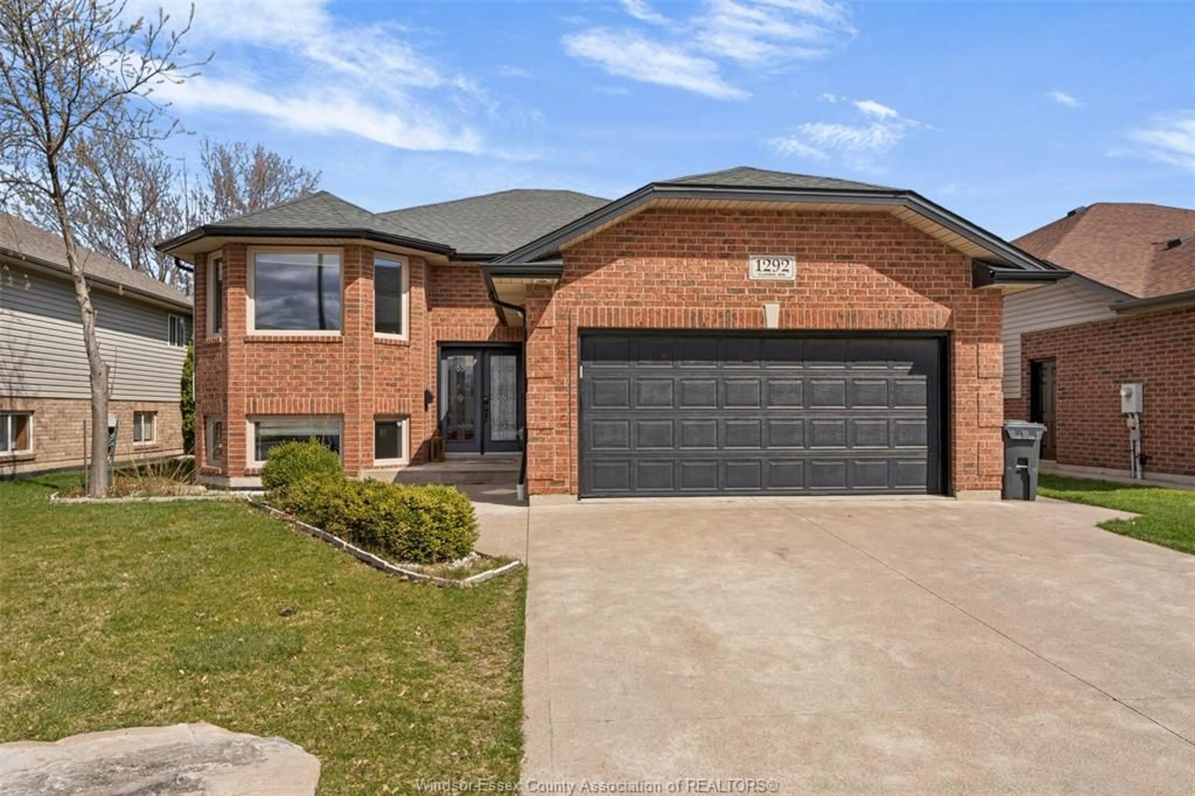 Home with brick exterior material for 1292 CLOVER ..., Windsor Ontario N8P 1R2