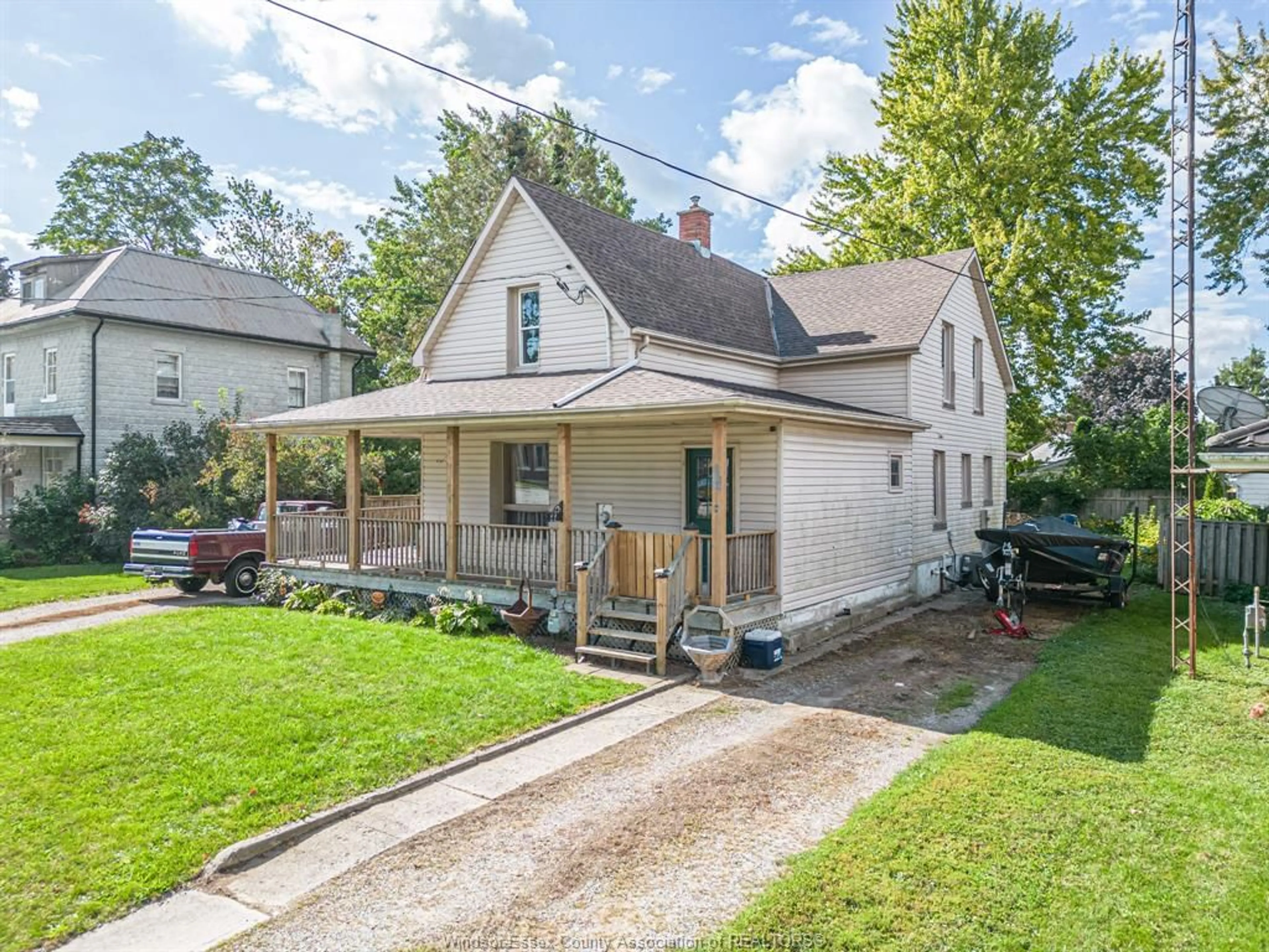 Frontside or backside of a home for 22 HALL St, Blenheim Ontario N0P 1A0