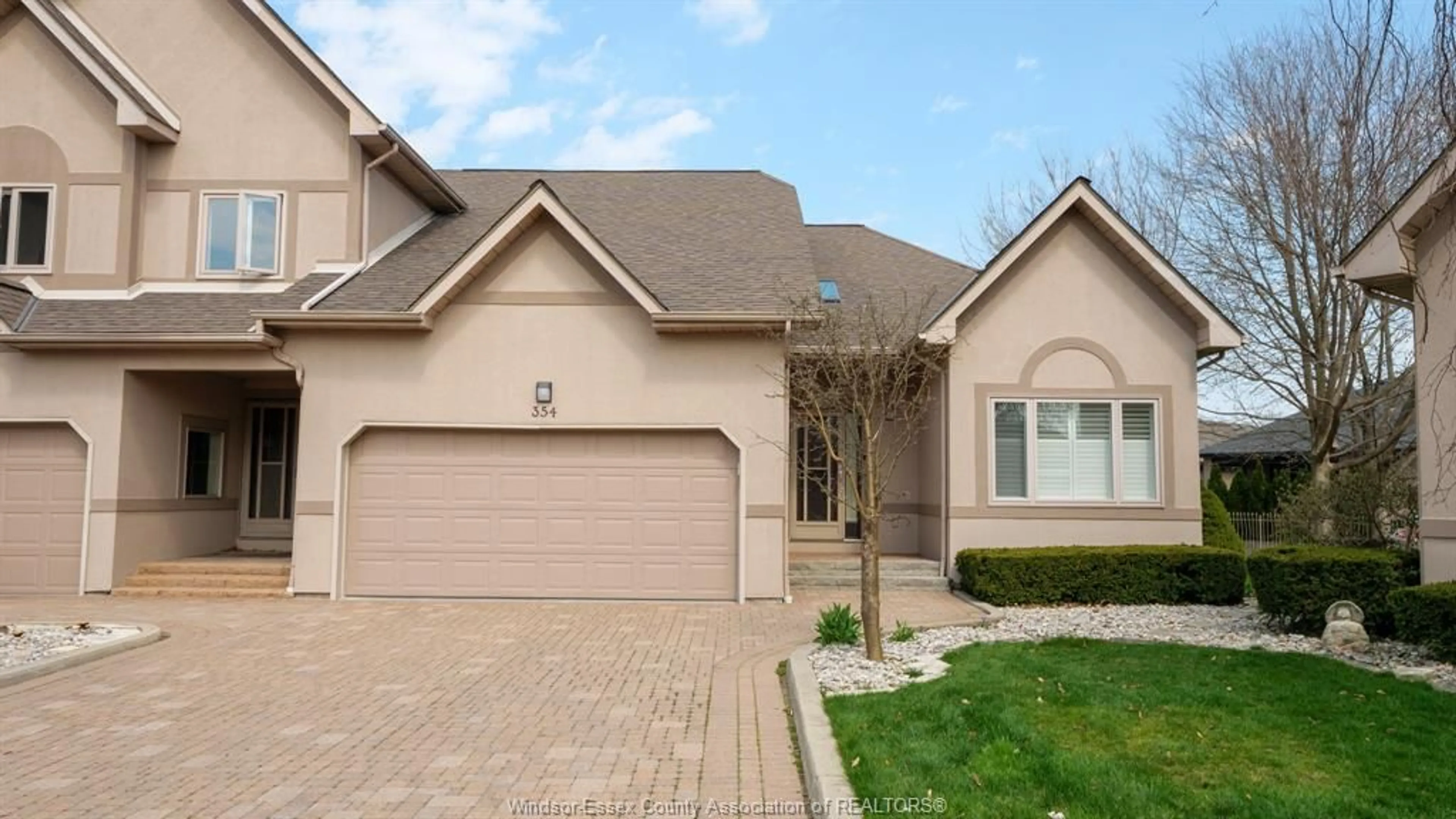 Frontside or backside of a home for 354 TUSCANY Cres, Tecumseh Ontario N8N 4W6