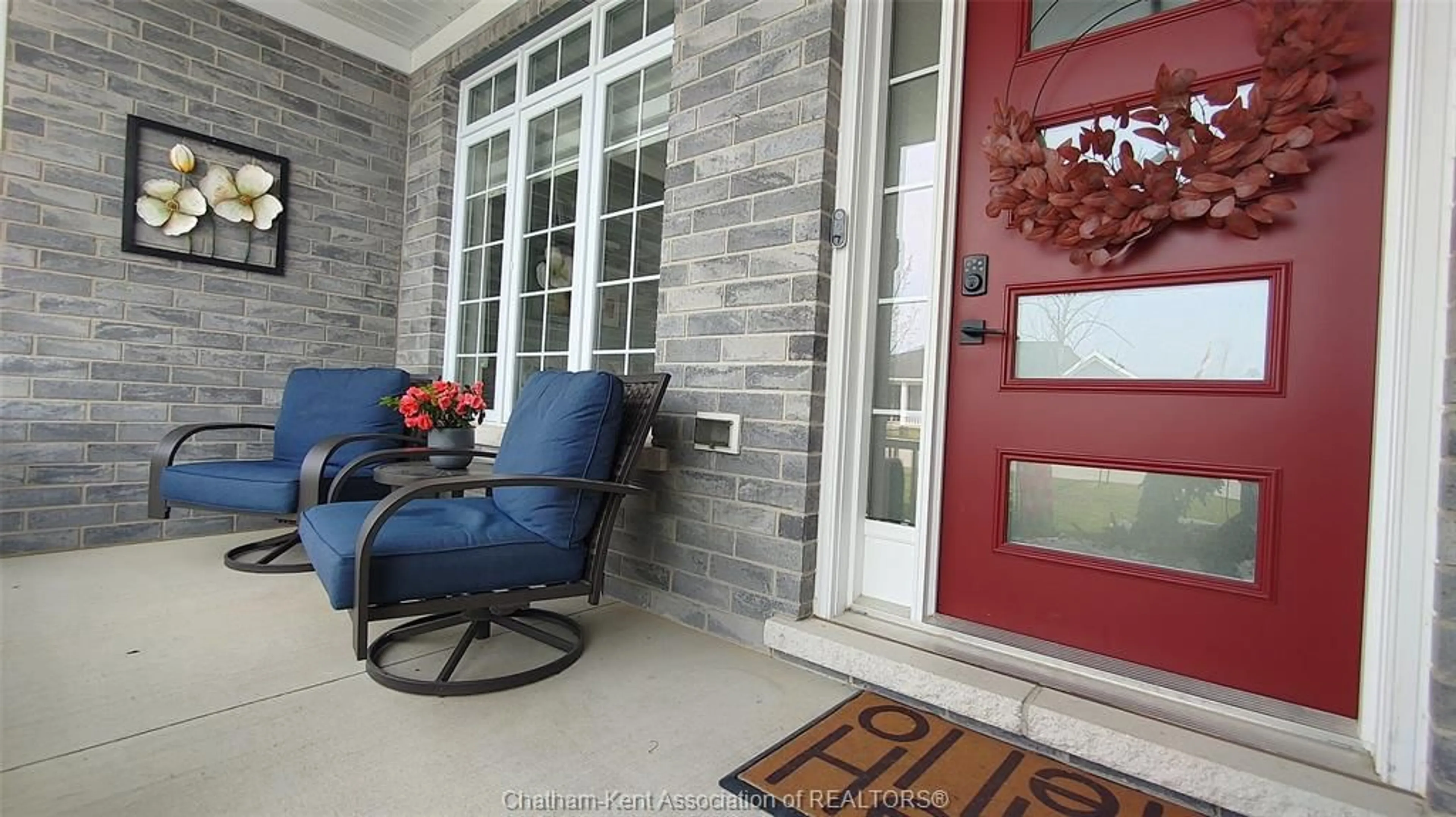 Indoor entryway for 74 LANZ Blvd, Blenheim Ontario N0P1A0