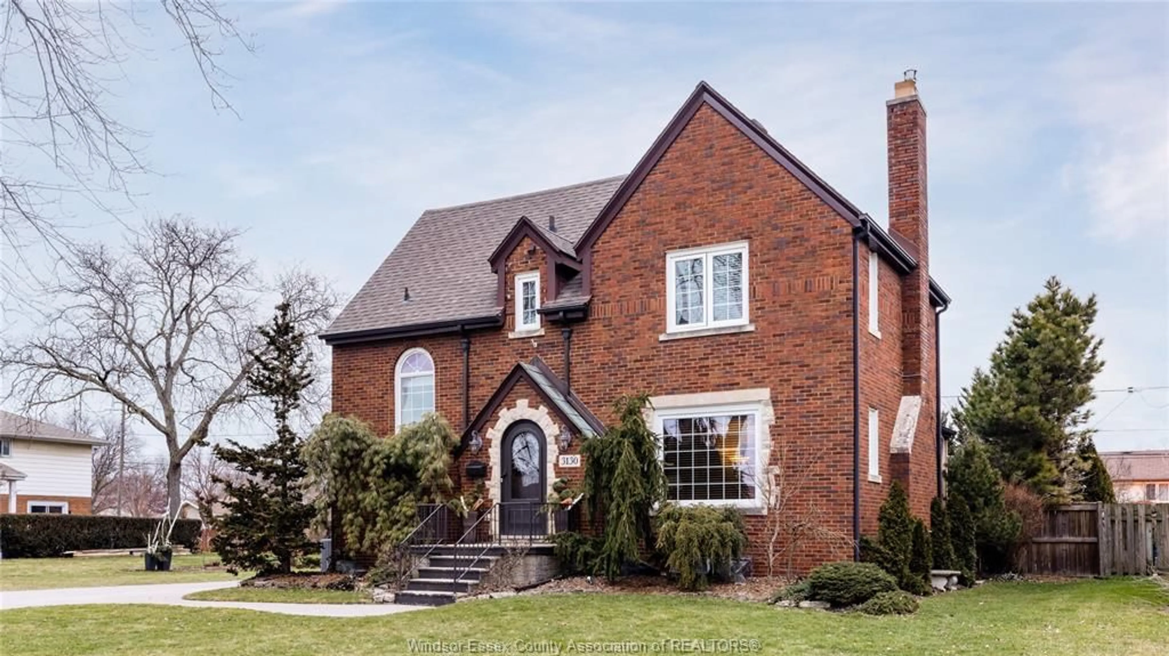 Home with brick exterior material for 3130 CALIFORNIA, Windsor Ontario N9E 3K6