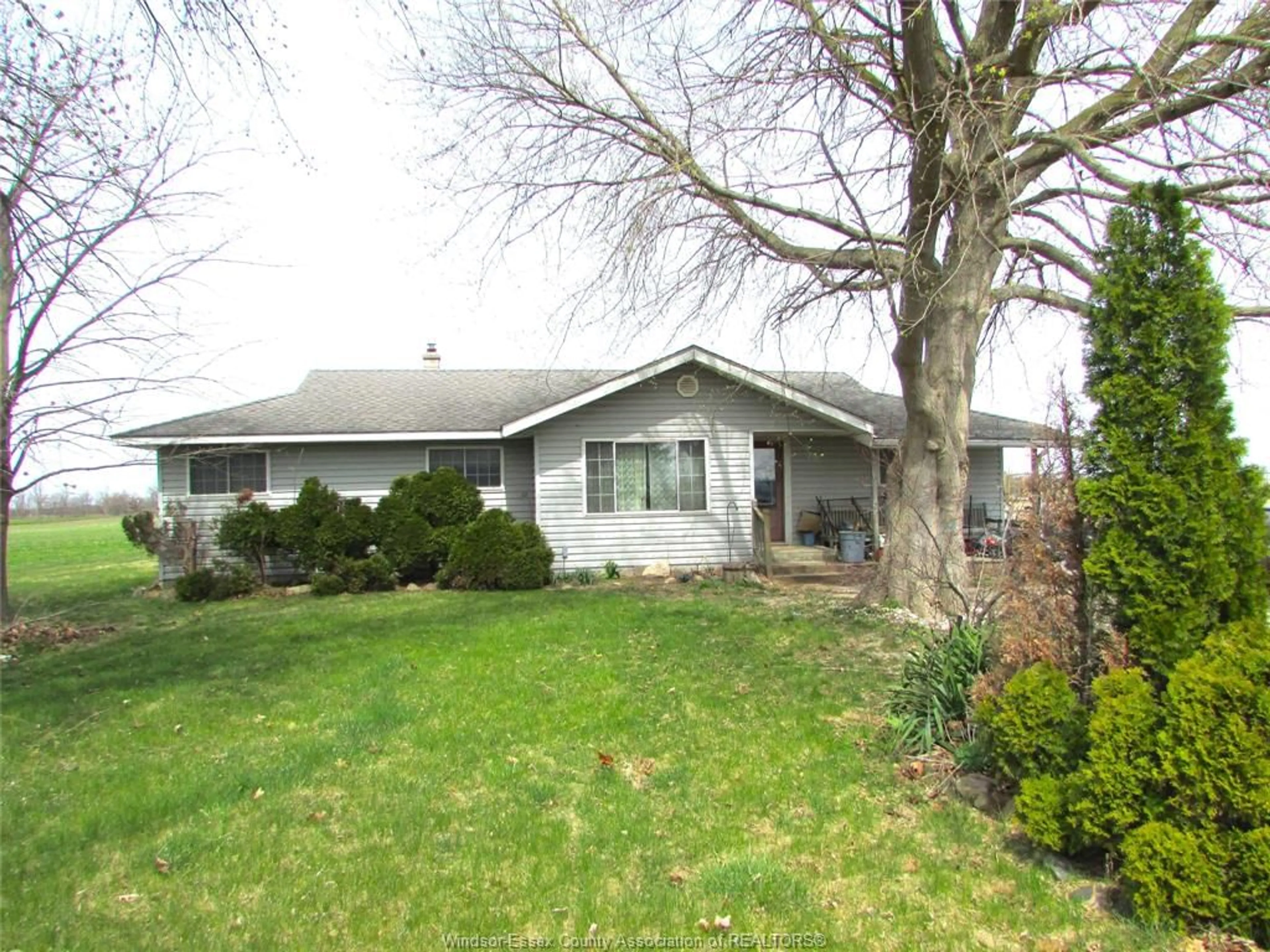 Frontside or backside of a home for 2608 County Rd. 20, Harrow Ontario N0R 1G0