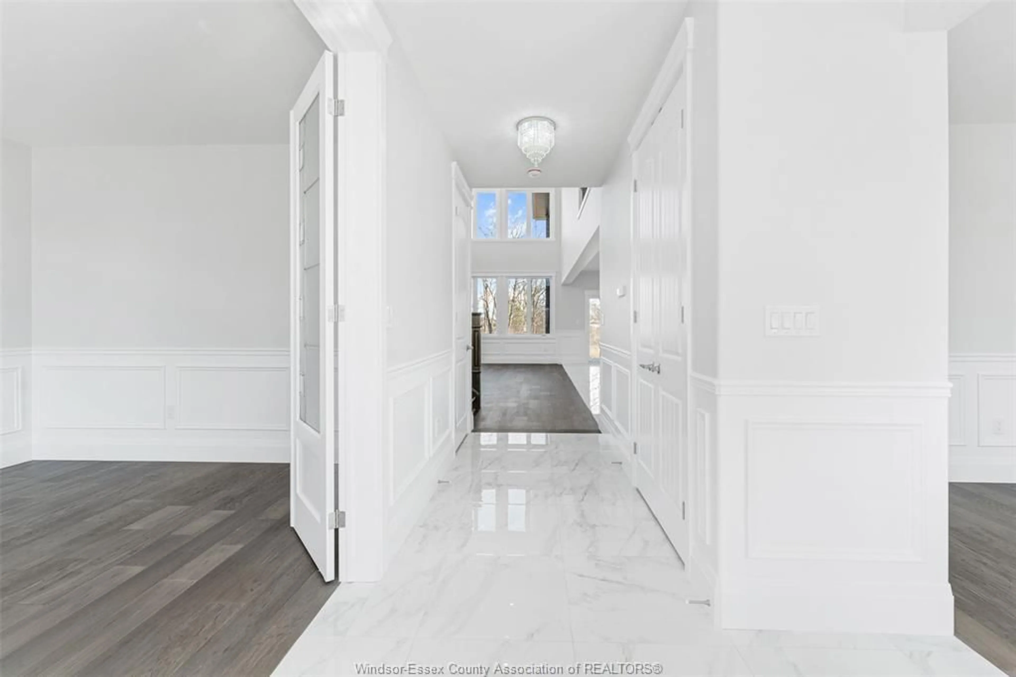 Indoor entryway, wood floors for 322 BENSON CRT., Amherstburg Ontario N9V 0G7