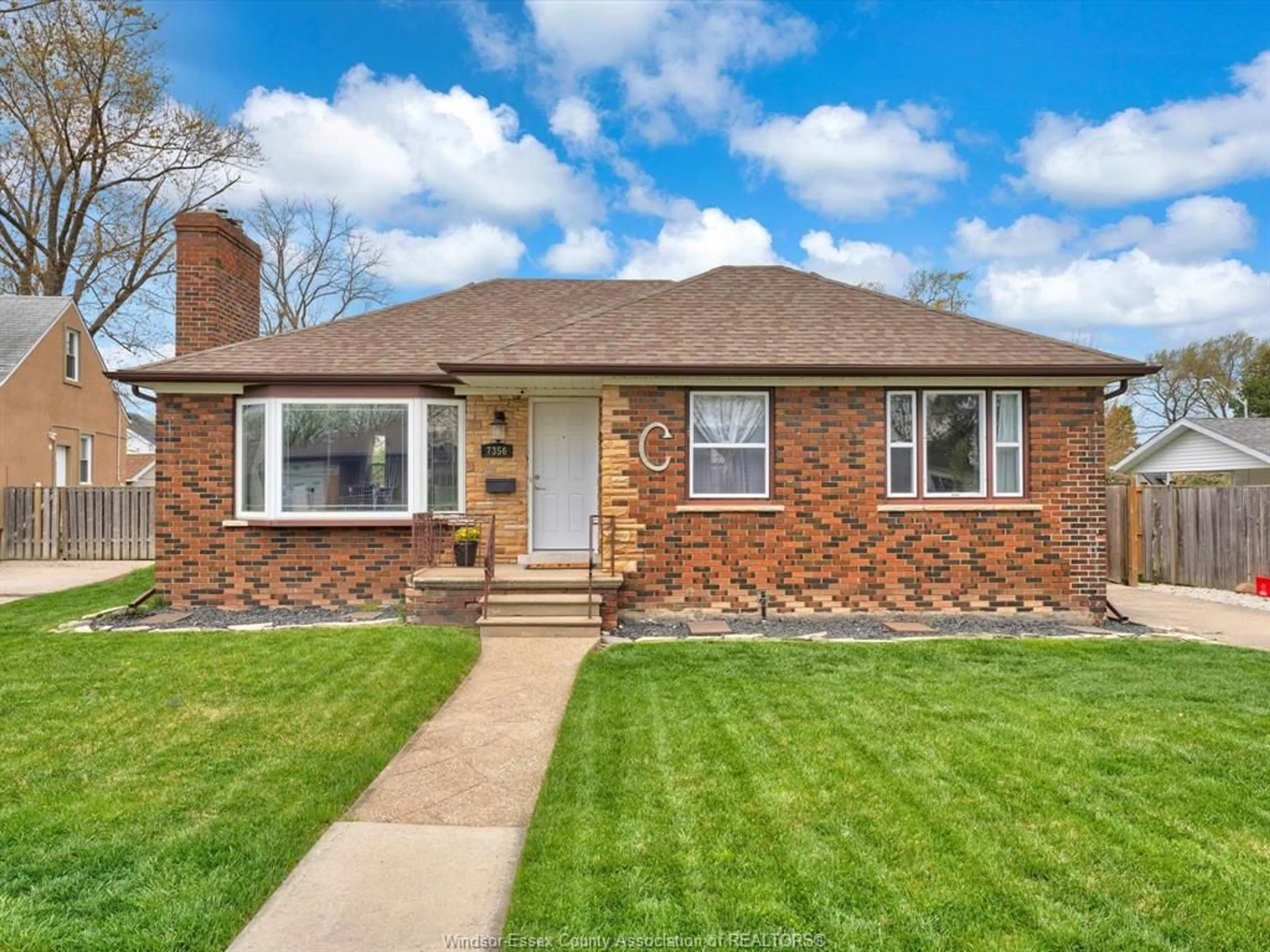 Home with brick exterior material for 7356 St. Rose Ave, Windsor Ontario N8S 1Y2