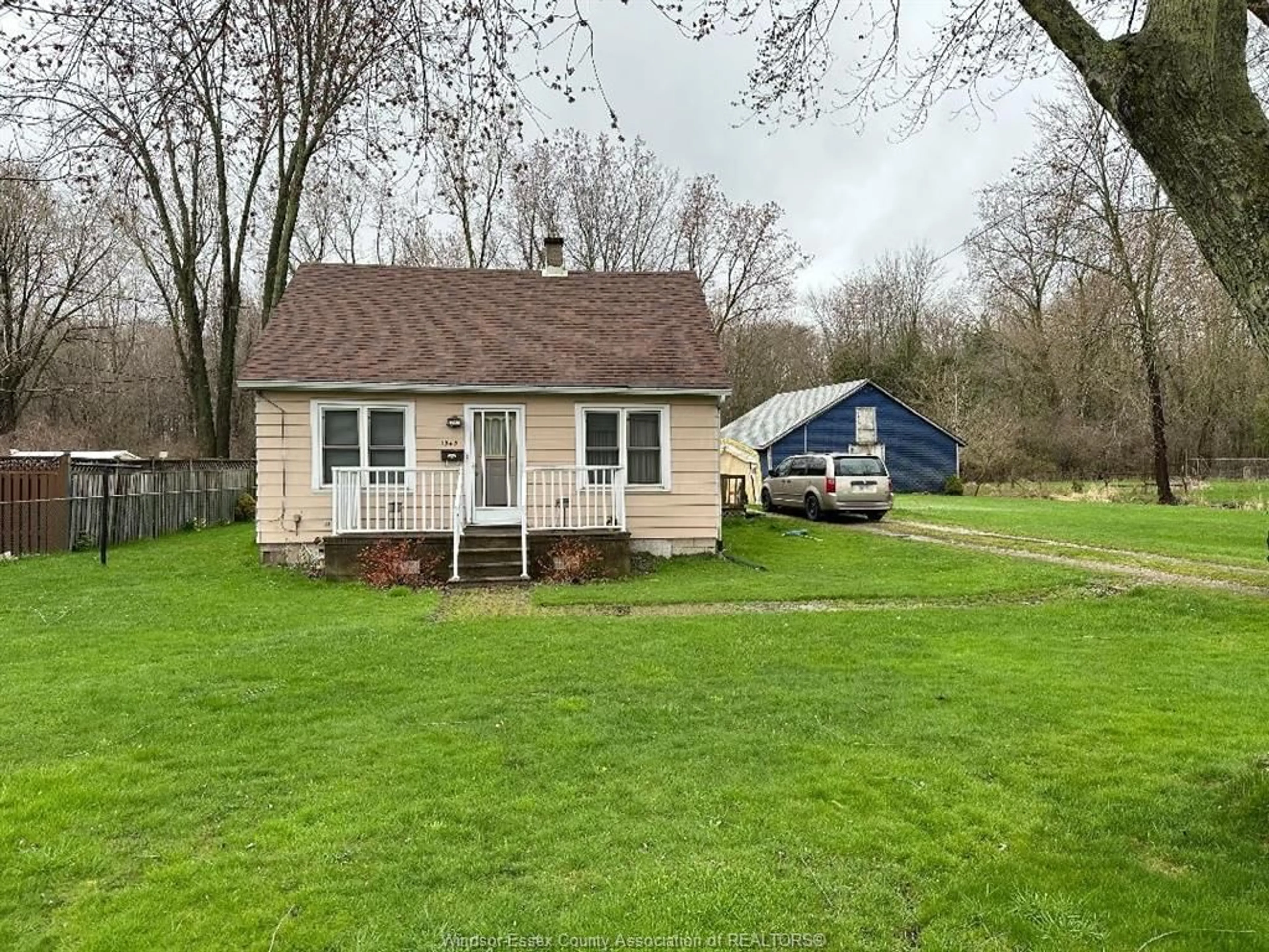 Cottage for 1545 BOUFFARD, LaSalle Ontario N9J 1H1