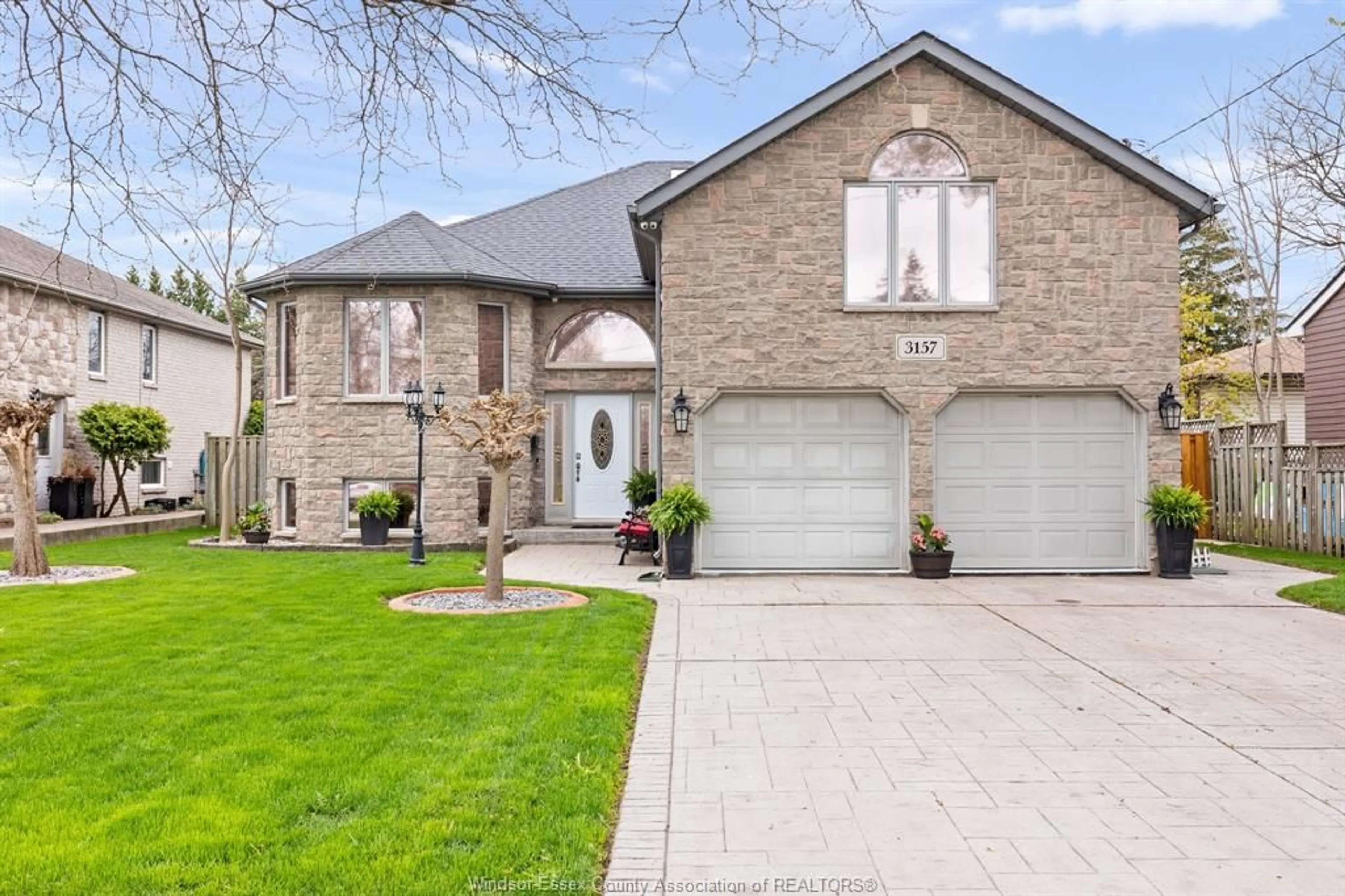 Home with brick exterior material for 3157 ROBINET, Windsor Ontario N8R 1P7