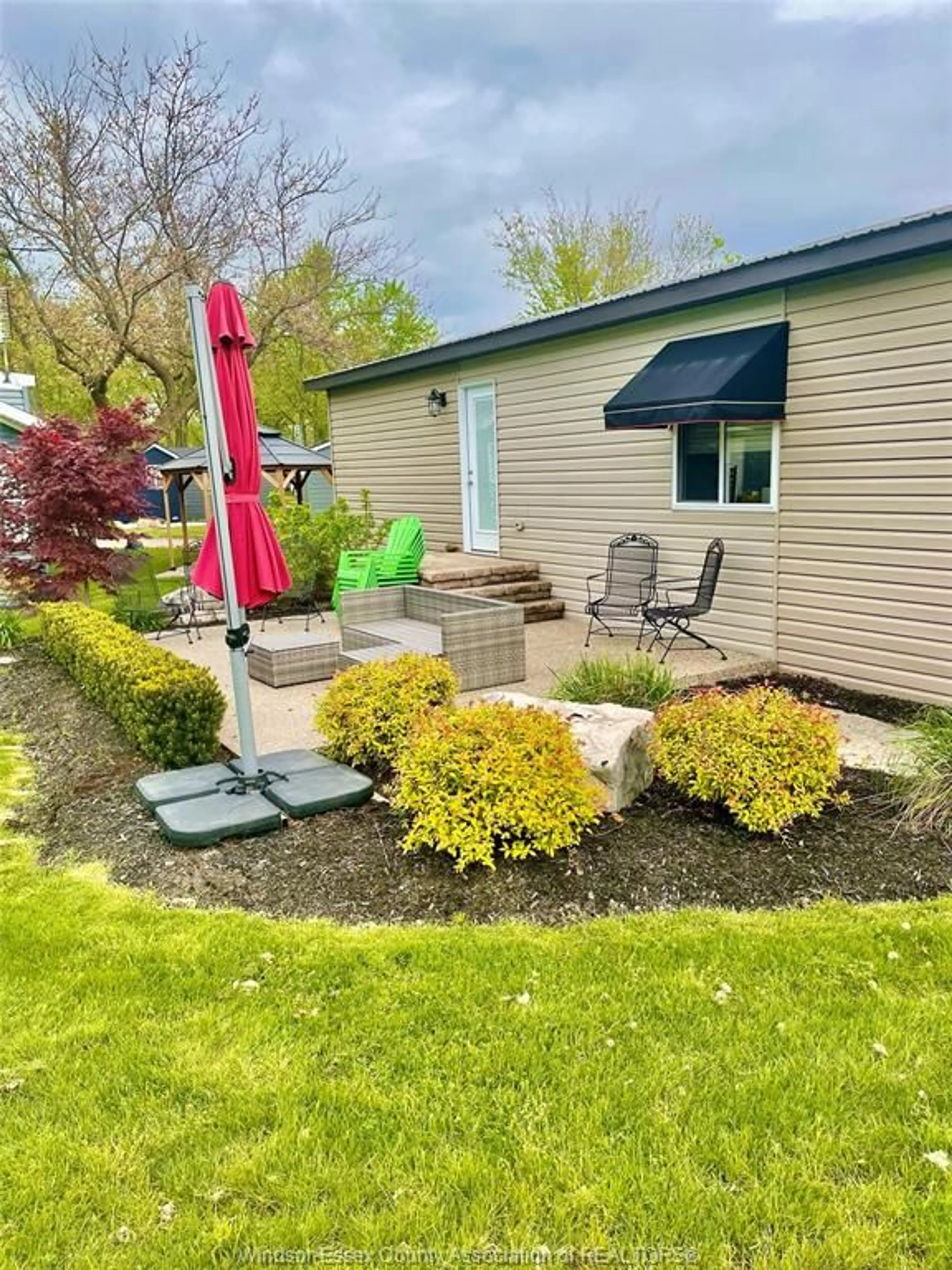 Patio for 981 COUNTY RD 2 #701, Lakeshore Ontario N0R 1A0