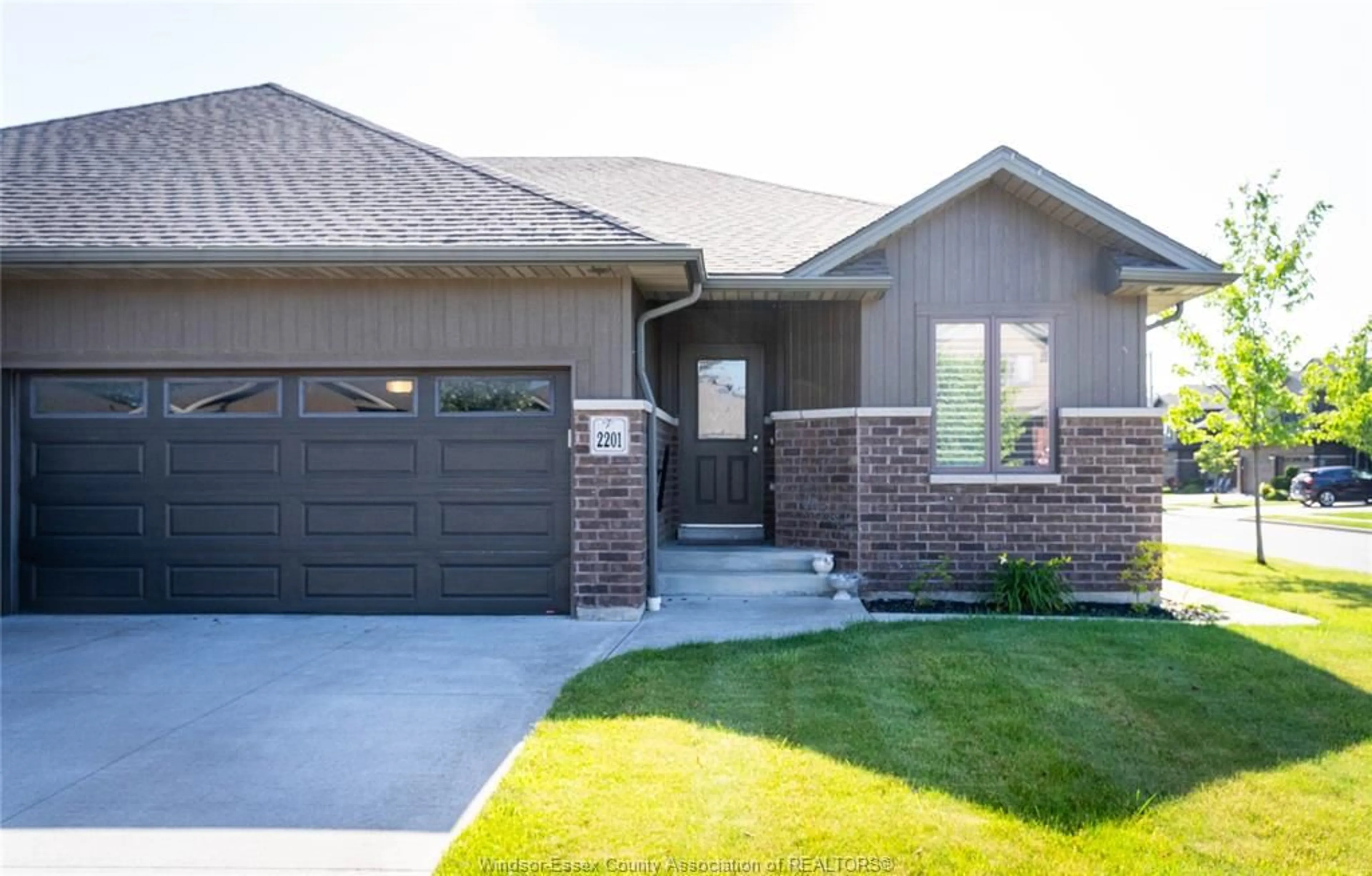 Home with brick exterior material, street for 2201 MAITLAND AVENUE, Windsor Ontario N8P 0B7