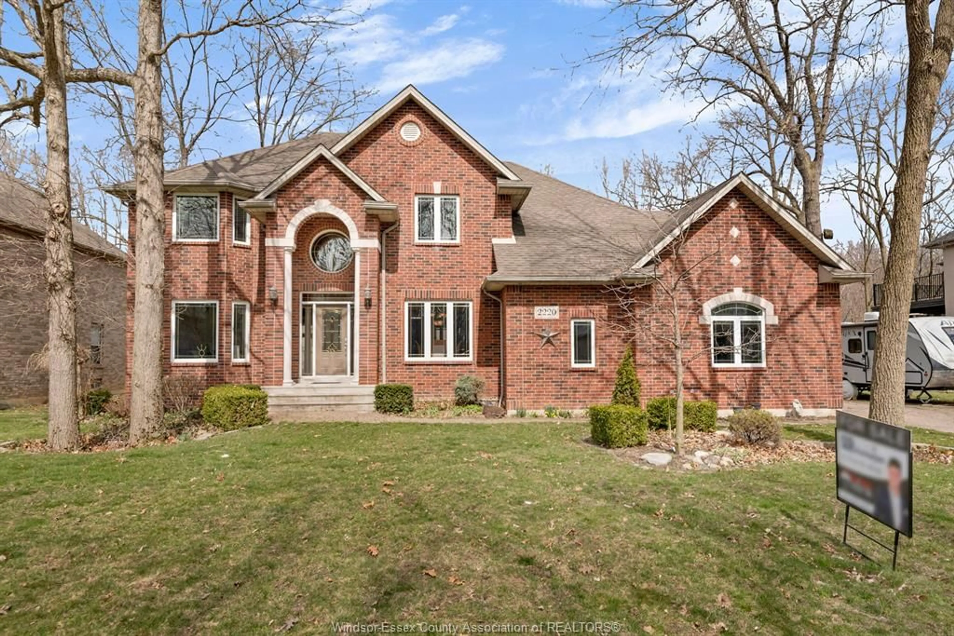 Home with brick exterior material for 2220 EDGEMORE, LaSalle Ontario N9V 3R3