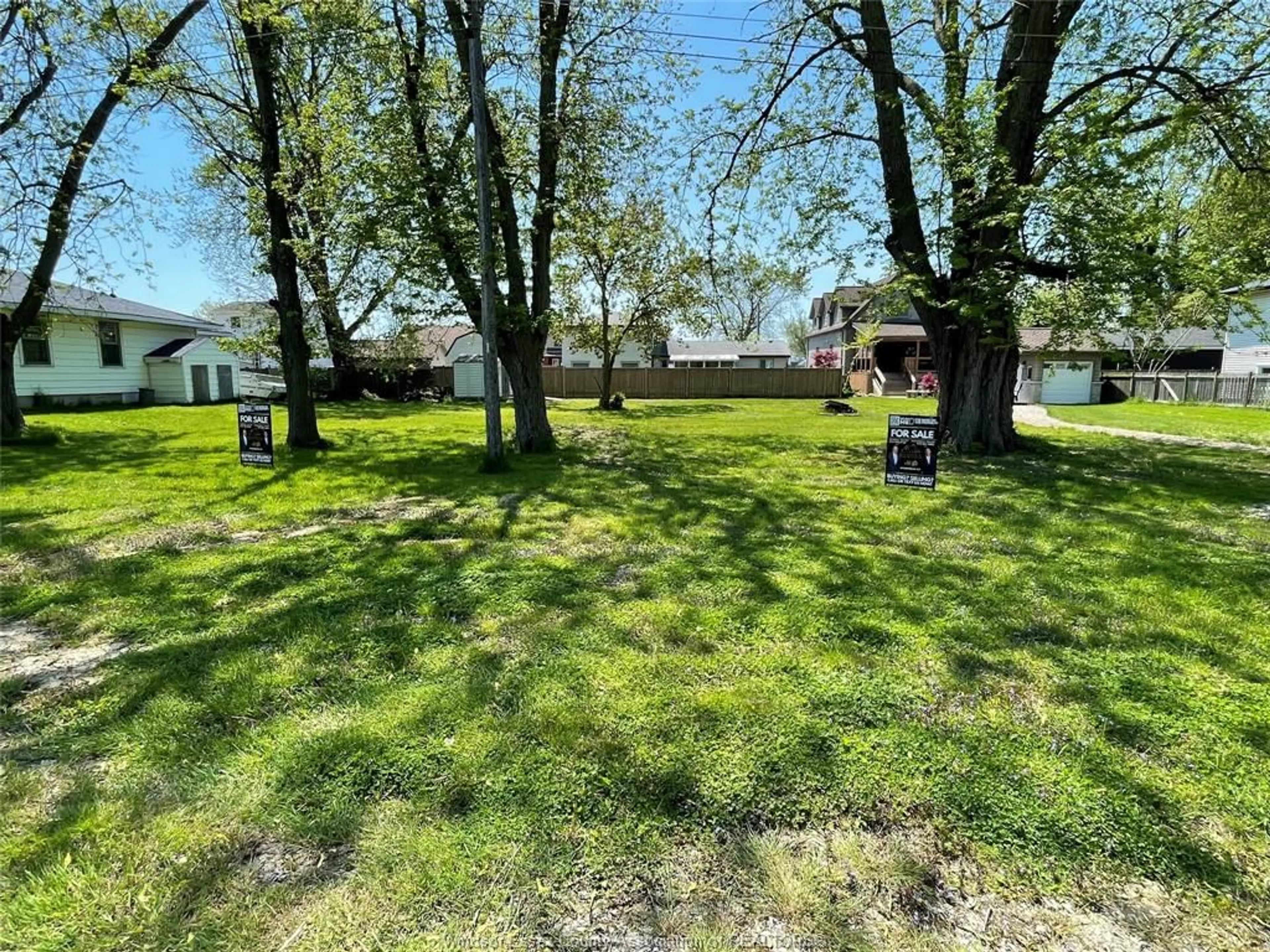 Fenced yard for LOT 32 LEVERGOOD Crt, Essex Ontario N0R 1G0